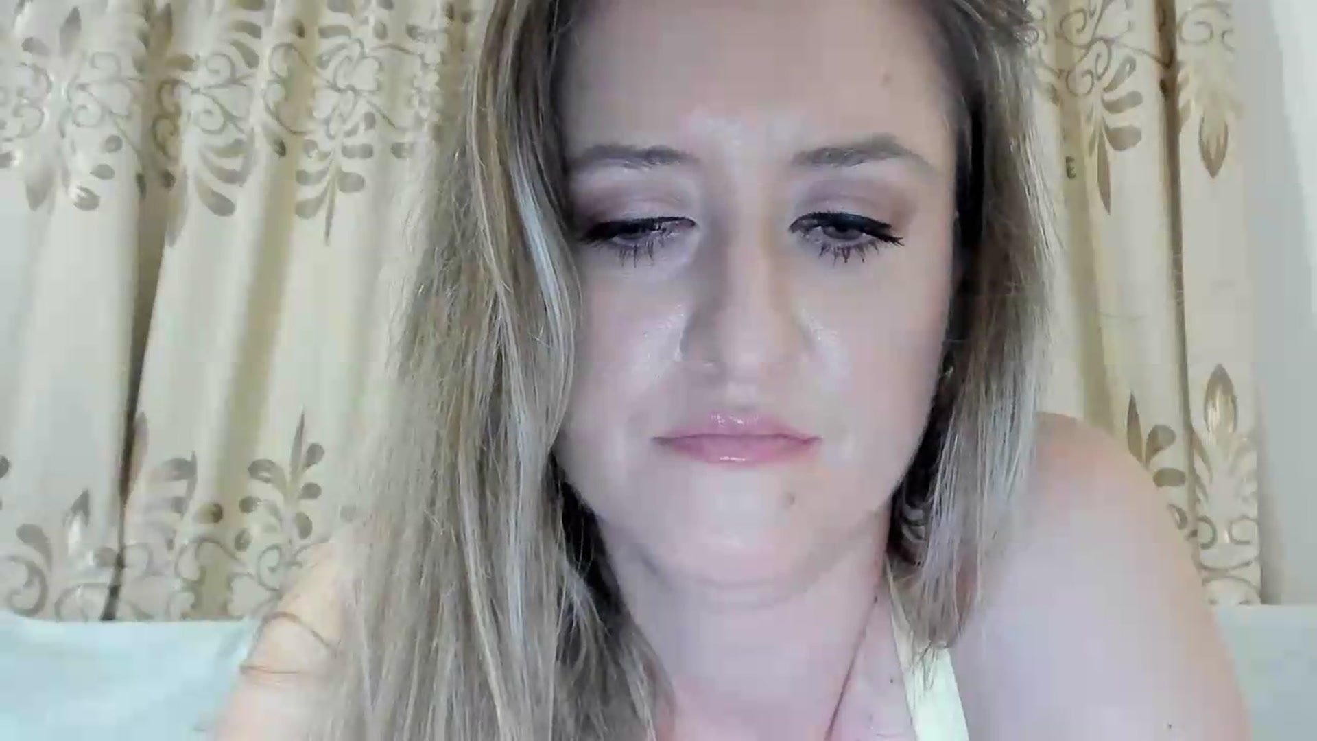 Gallery image thumbnail from BestDream's myfreecams stream on, 06/29/2026, 21:18 image 20 of 20