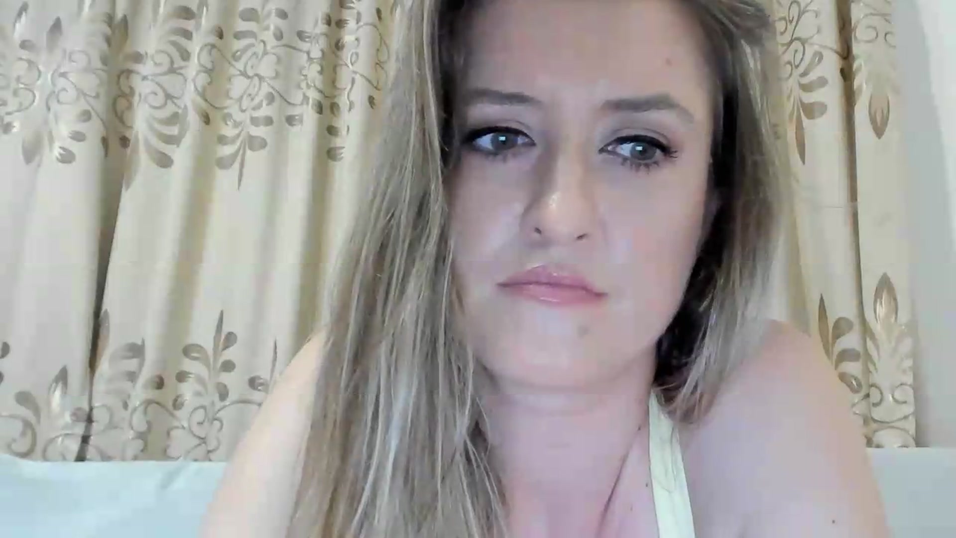Gallery image thumbnail from BestDream's myfreecams stream on, 06/29/2026, 21:18 image 14 of 20