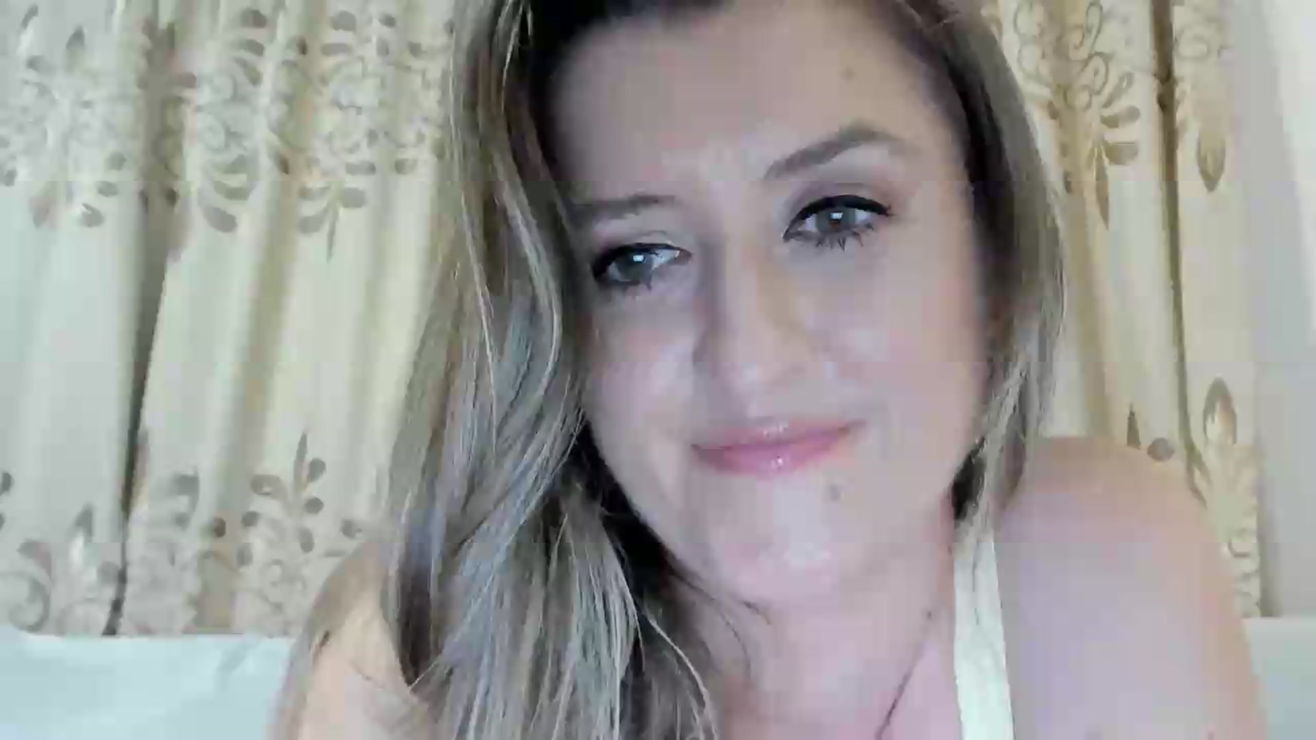 Gallery image thumbnail from BestDream's myfreecams stream on, 06/29/2026, 21:18 image 9 of 20