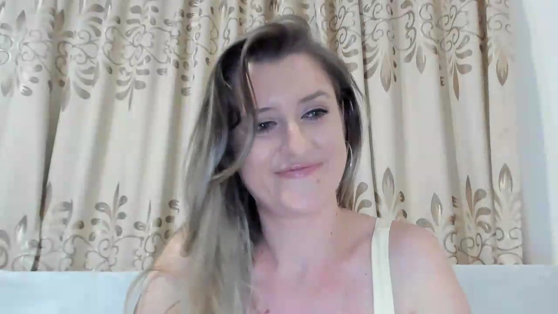 Gallery image thumbnail from BestDream's myfreecams stream on, 06/29/2026, 22:49 image 17 of 20