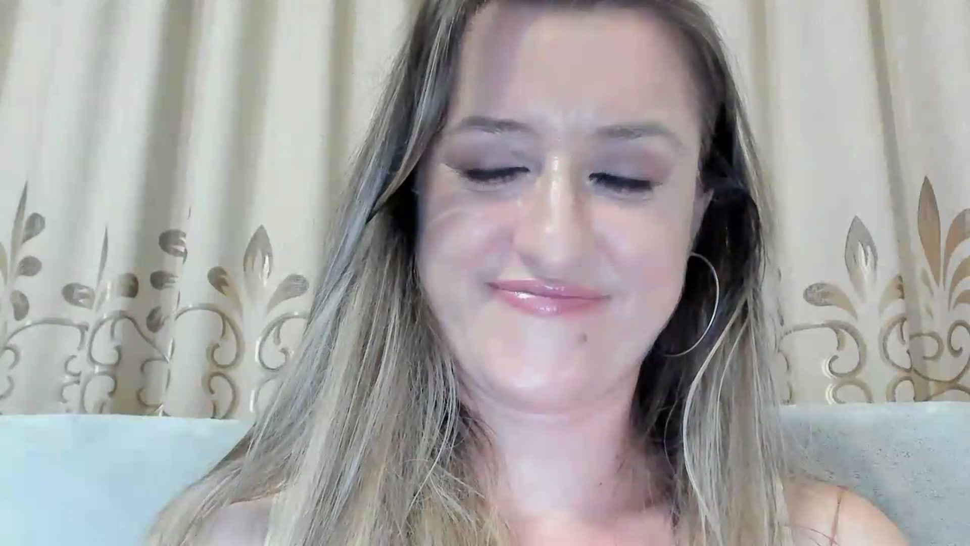Gallery image thumbnail from BestDream's myfreecams stream on, 06/29/2026, 23:51 image 15 of 20
