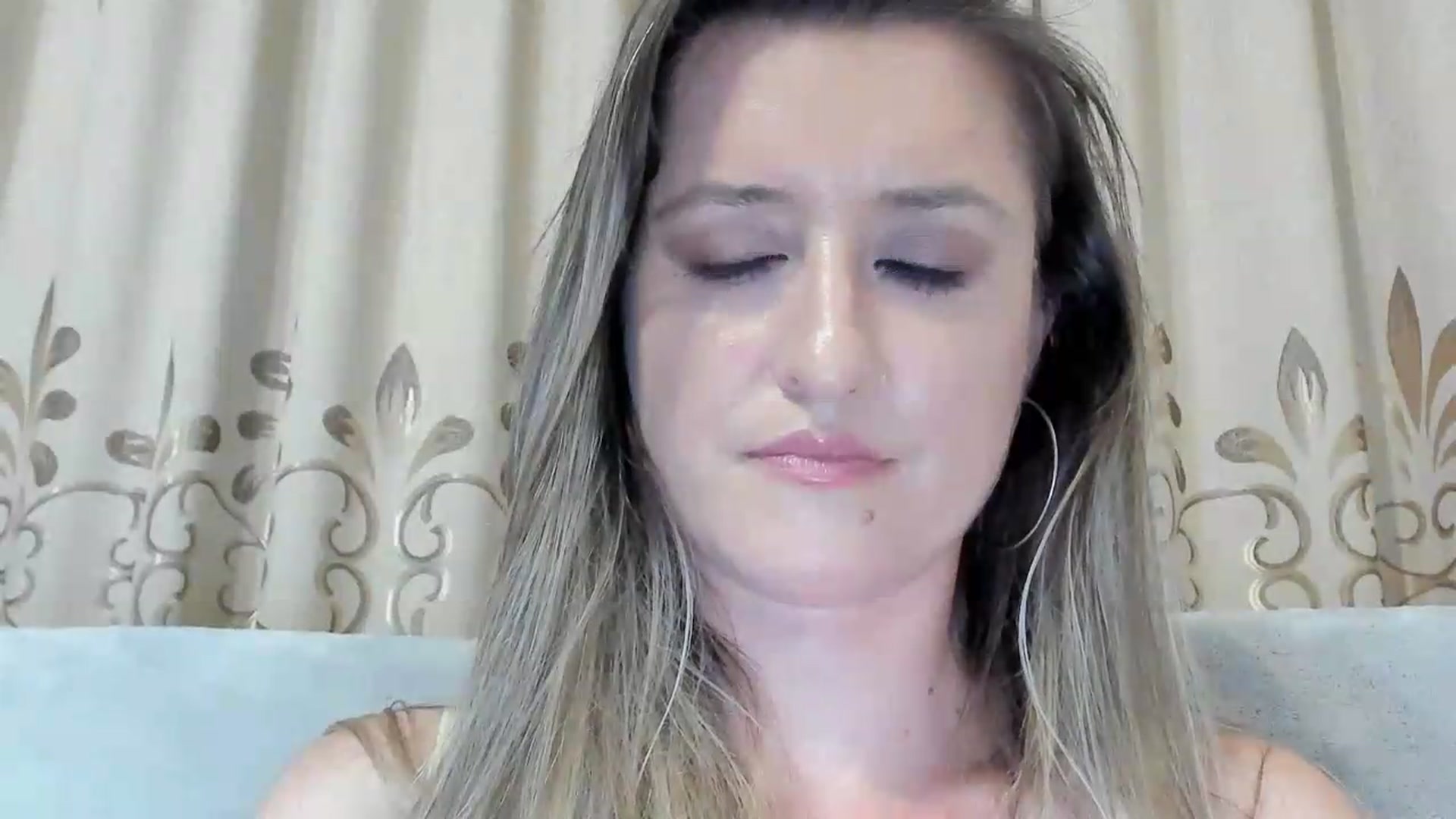 Gallery image thumbnail from BestDream's myfreecams stream on, 06/29/2026, 23:51 image 5 of 20