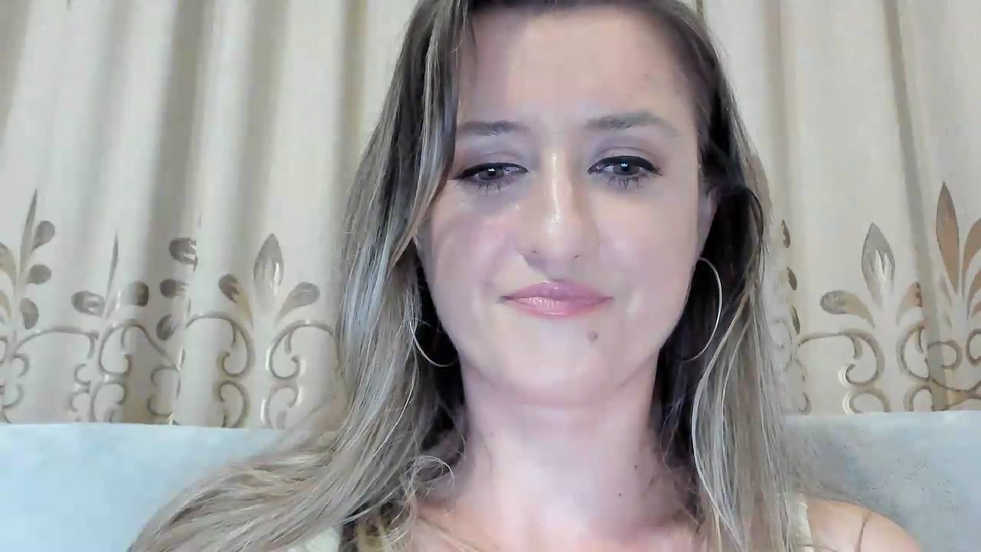 Gallery image thumbnail from BestDream's myfreecams stream on, 06/29/2026, 23:51 image 17 of 20