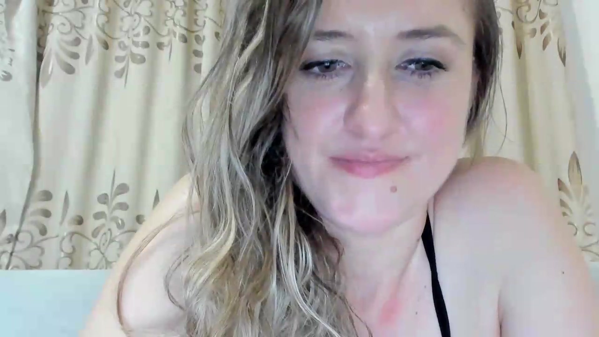 Gallery image thumbnail from BestDream's myfreecams stream on, 07/01/2026, 21:14 image 6 of 20