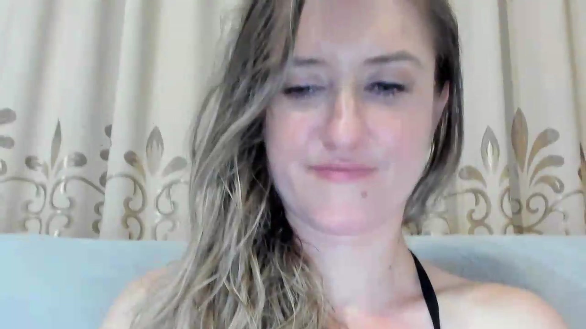 Gallery image thumbnail from BestDream's myfreecams stream on, 07/01/2026, 21:14 image 14 of 20