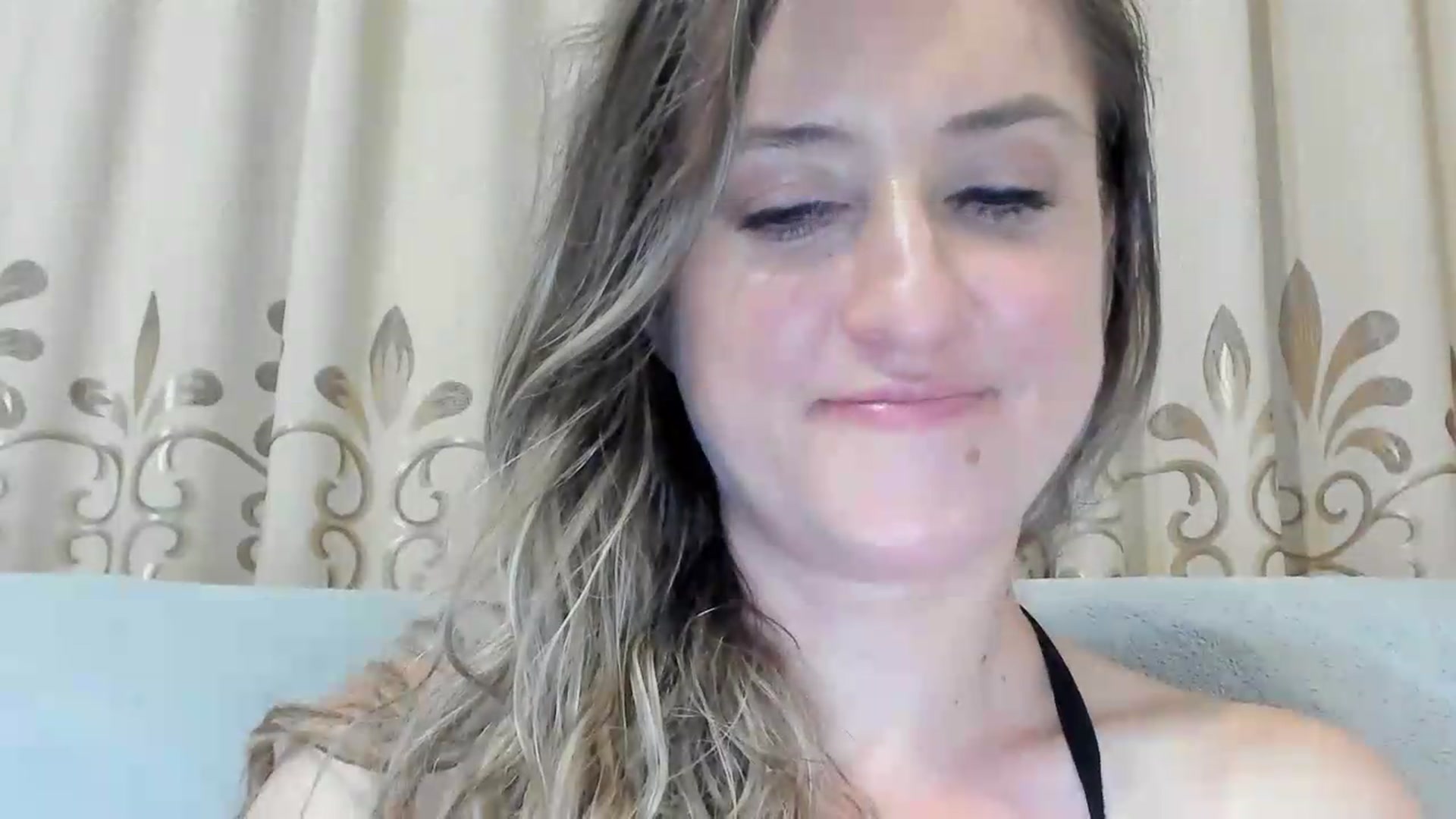 Gallery image thumbnail from BestDream's myfreecams stream on, 07/01/2026, 21:14 image 16 of 20