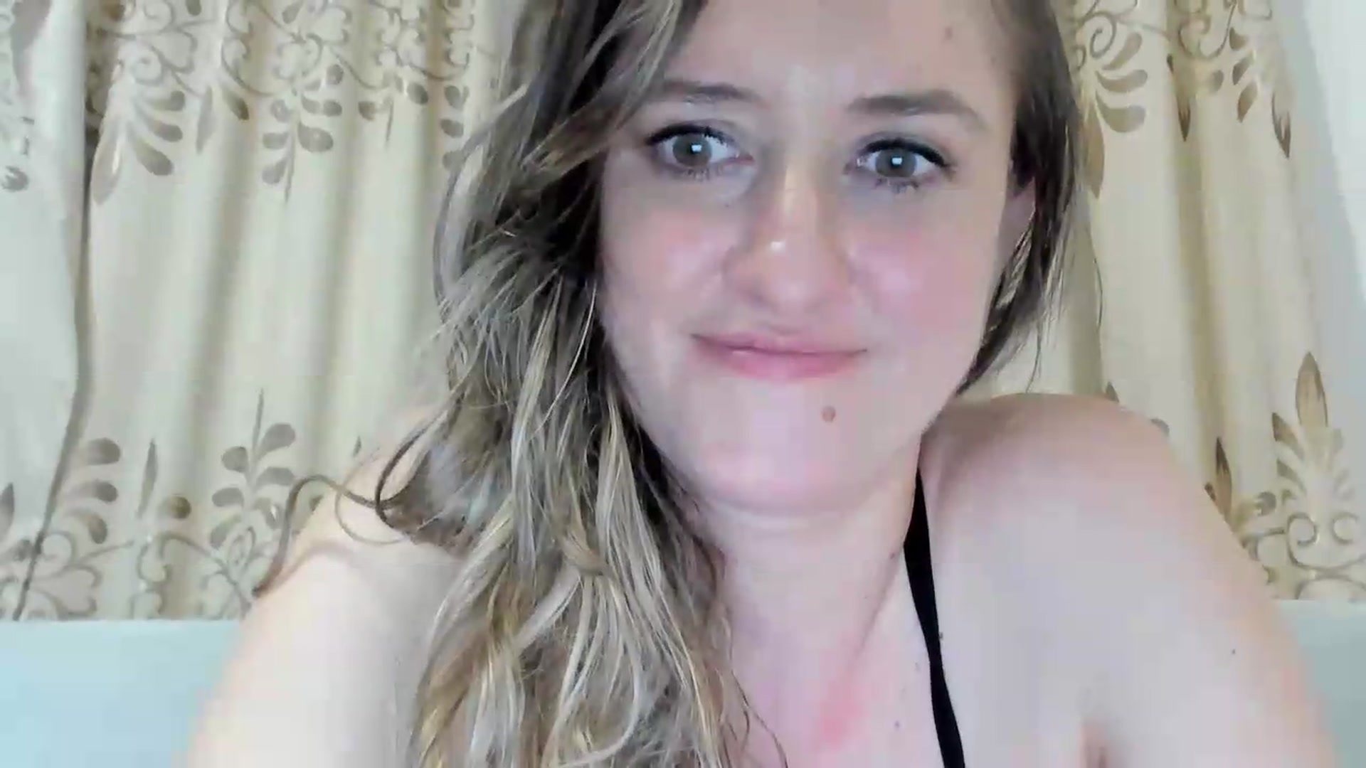 Gallery image thumbnail from BestDream's myfreecams stream on, 07/01/2026, 21:14 image 7 of 20