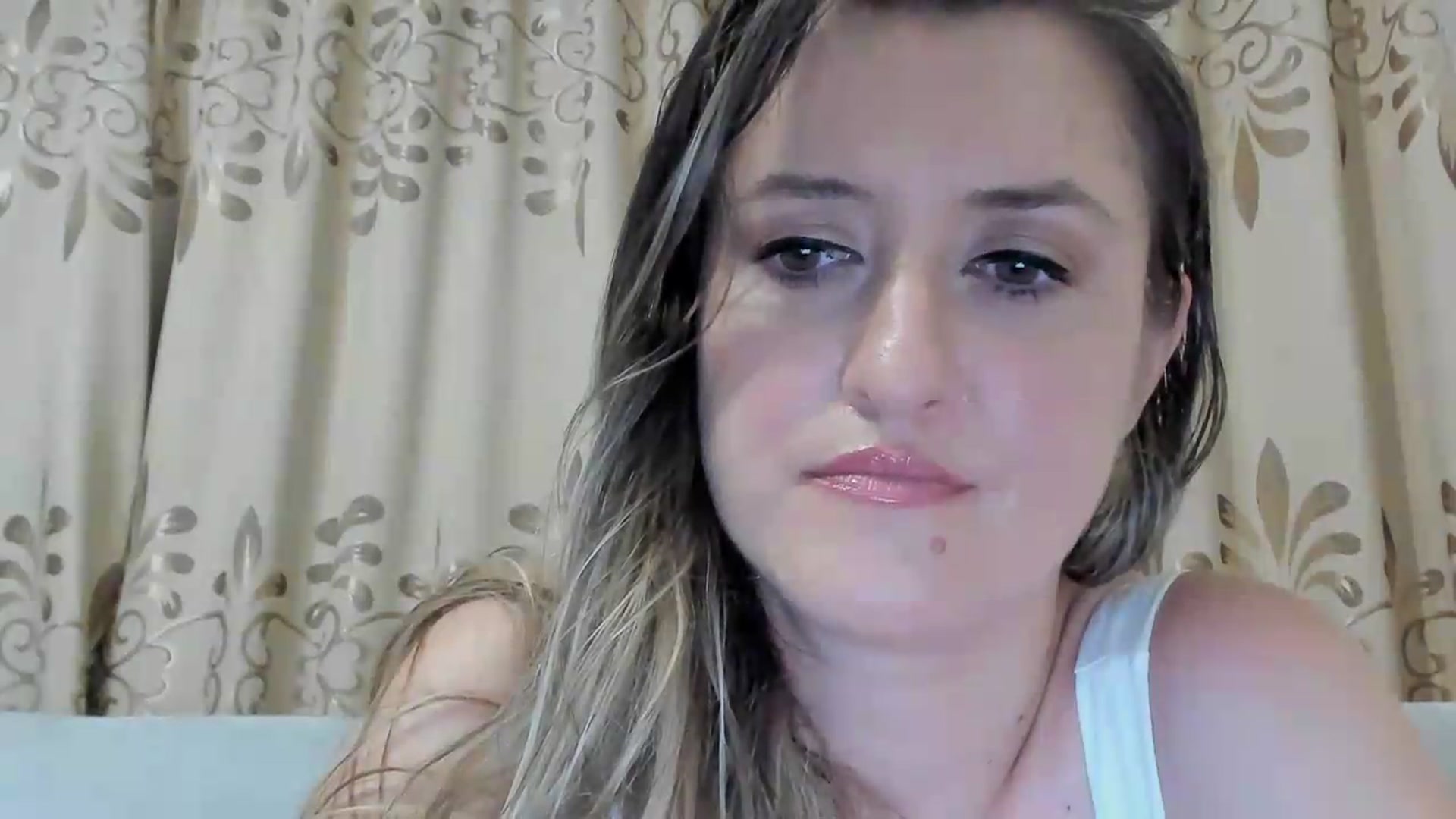 Gallery image thumbnail from BestDream's myfreecams stream on, 07/02/2026, 23:10 image 12 of 20
