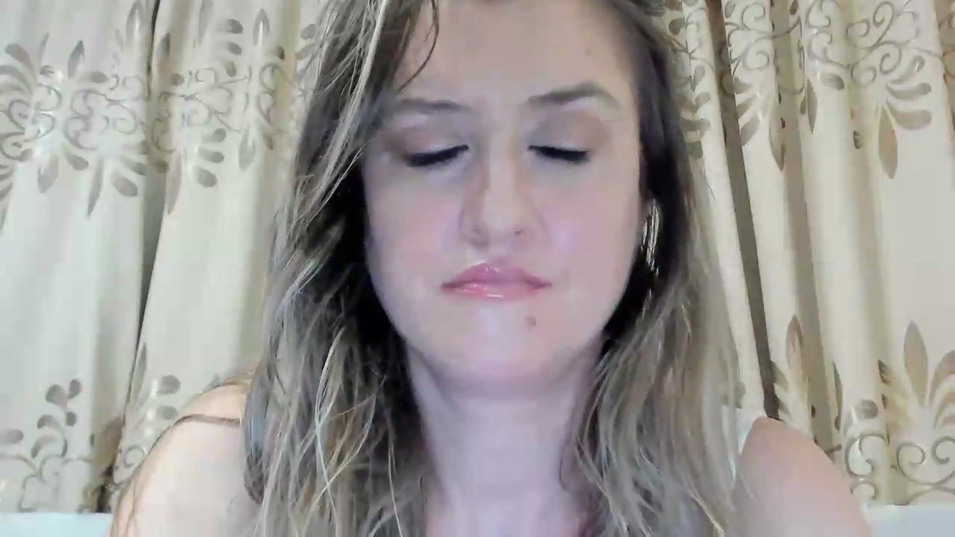Gallery image thumbnail from BestDream's myfreecams stream on, 07/03/2026, 02:11 image 2 of 20