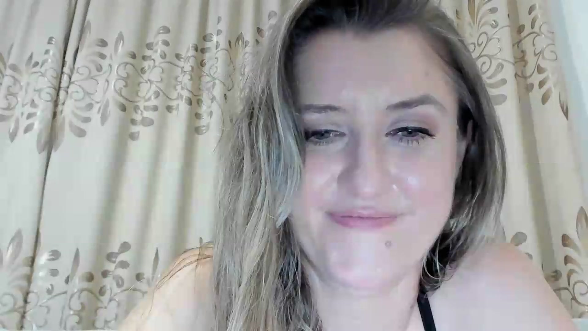 Gallery image thumbnail from BestDream's myfreecams stream on, 07/03/2026, 21:23 image 4 of 20