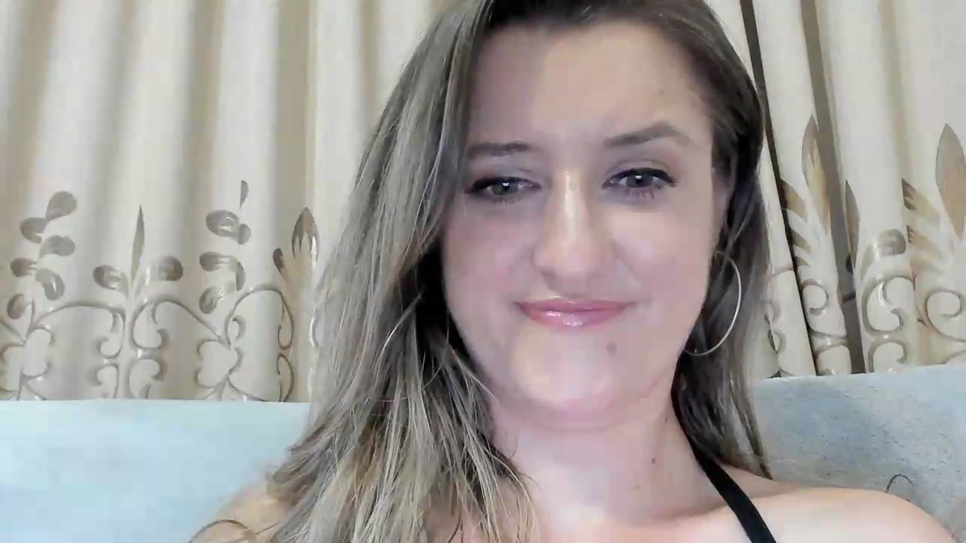Gallery image thumbnail from BestDream's myfreecams stream on, 07/03/2026, 23:28 image 10 of 20