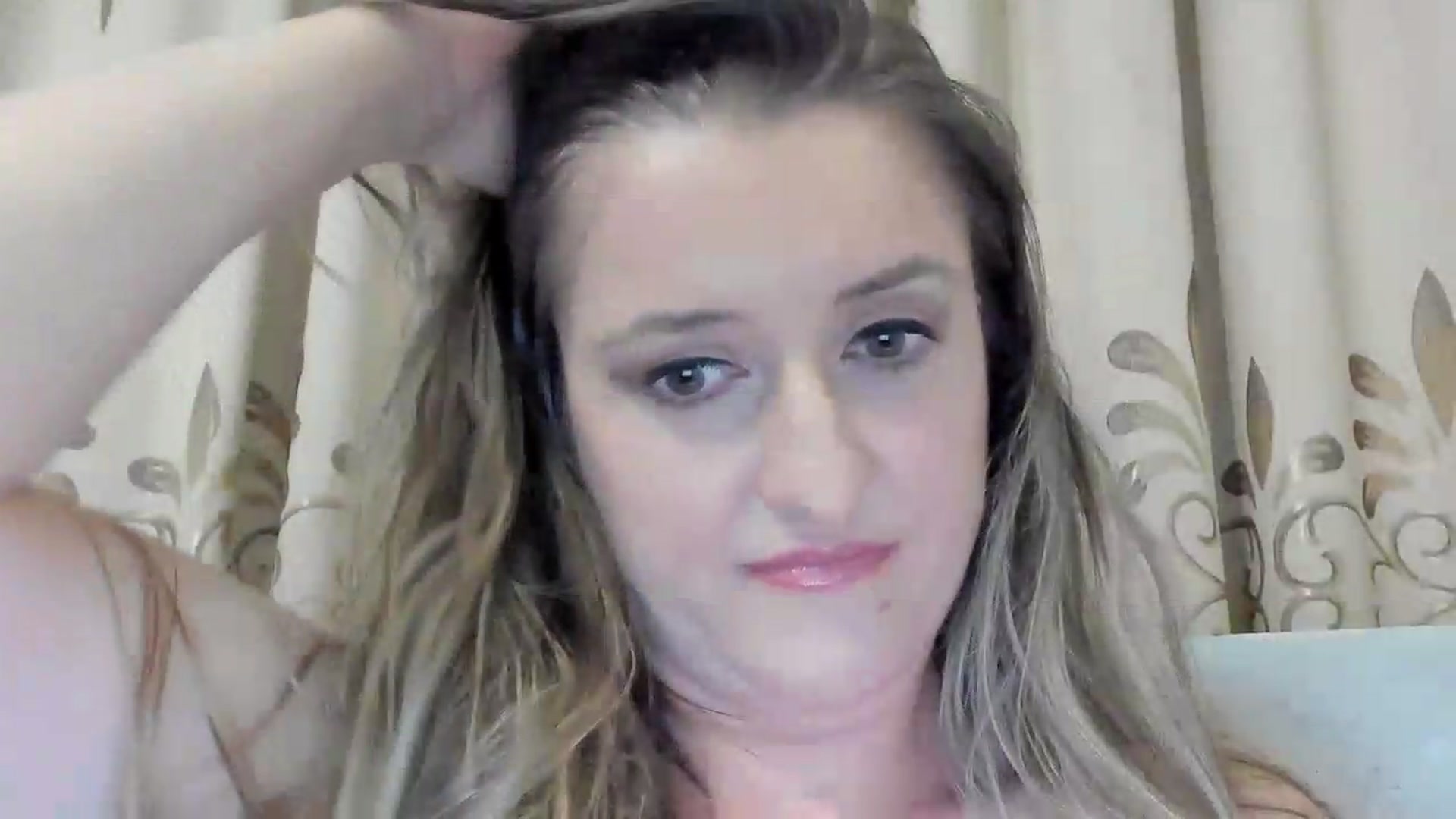 Gallery image thumbnail from BestDream's myfreecams stream on, 07/05/2026, 01:51 image 4 of 20