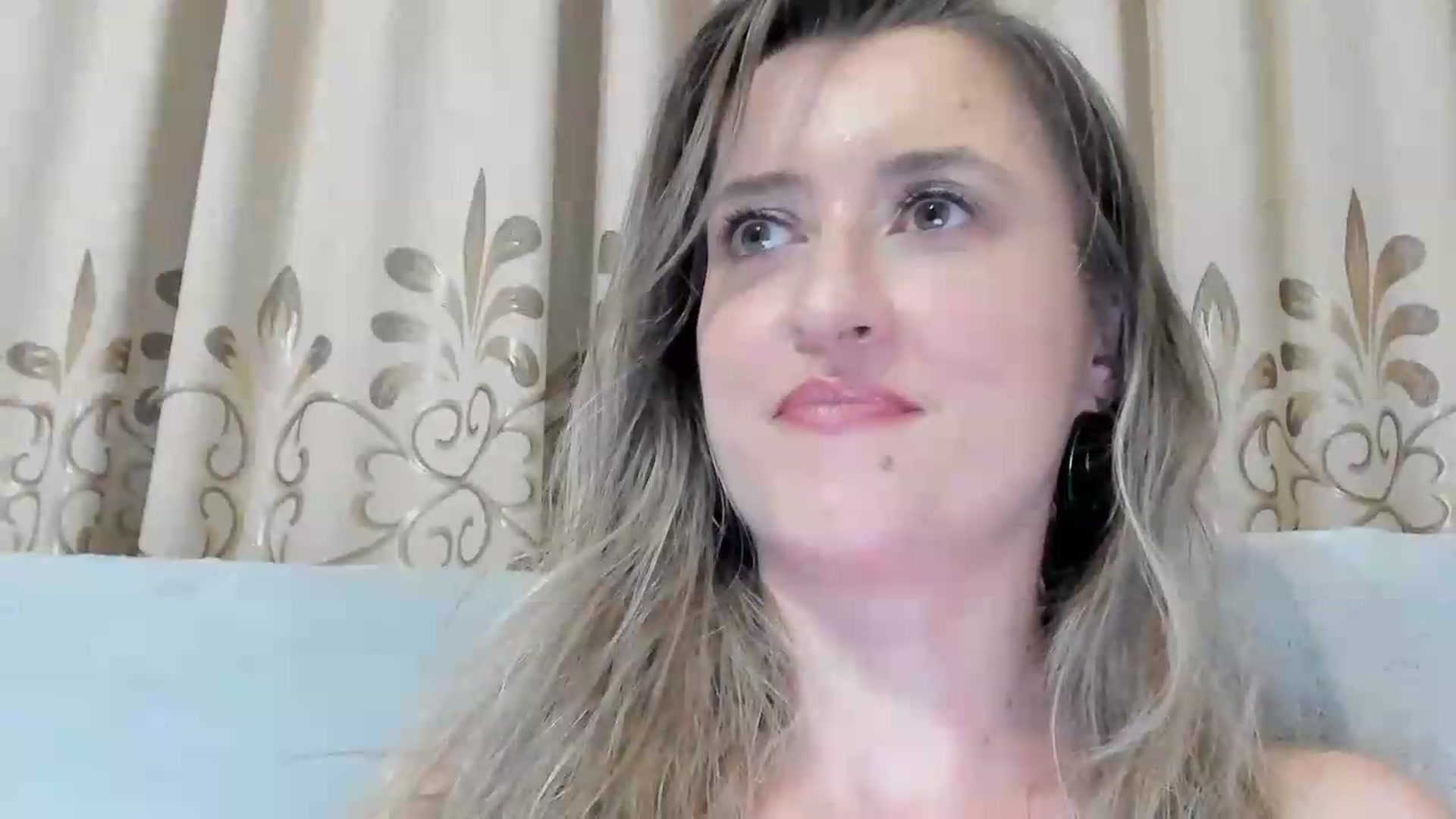 Gallery image thumbnail from BestDream's myfreecams stream on, 07/05/2026, 21:55 image 19 of 20
