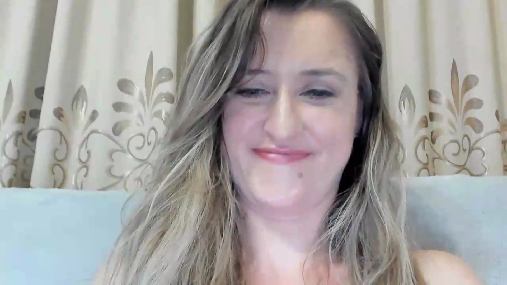 Gallery image thumbnail from BestDream's myfreecams stream on, 07/05/2026, 23:10 image 12 of 20