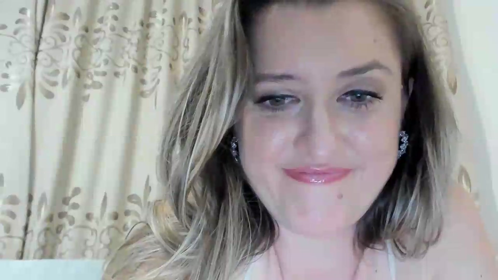 Gallery image thumbnail from BestDream's myfreecams stream on, 07/06/2026, 21:58 image 4 of 20