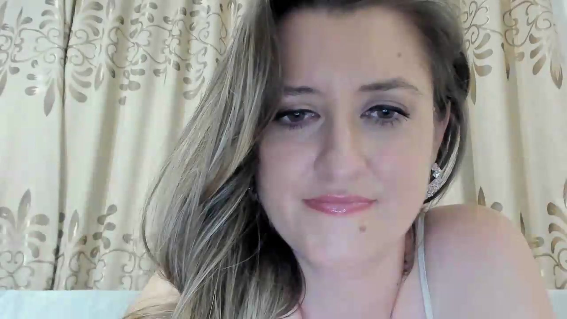 Gallery image thumbnail from BestDream's myfreecams stream on, 07/06/2026, 22:26 image 12 of 20