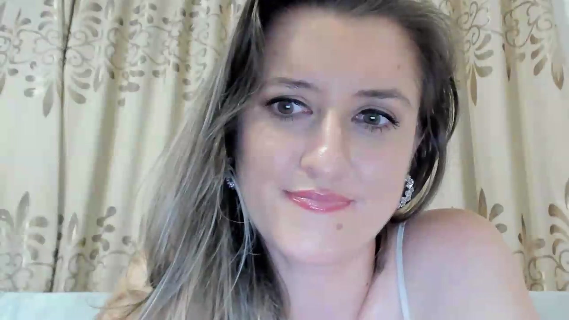 Gallery image thumbnail from BestDream's myfreecams stream on, 07/06/2026, 22:26 image 19 of 20