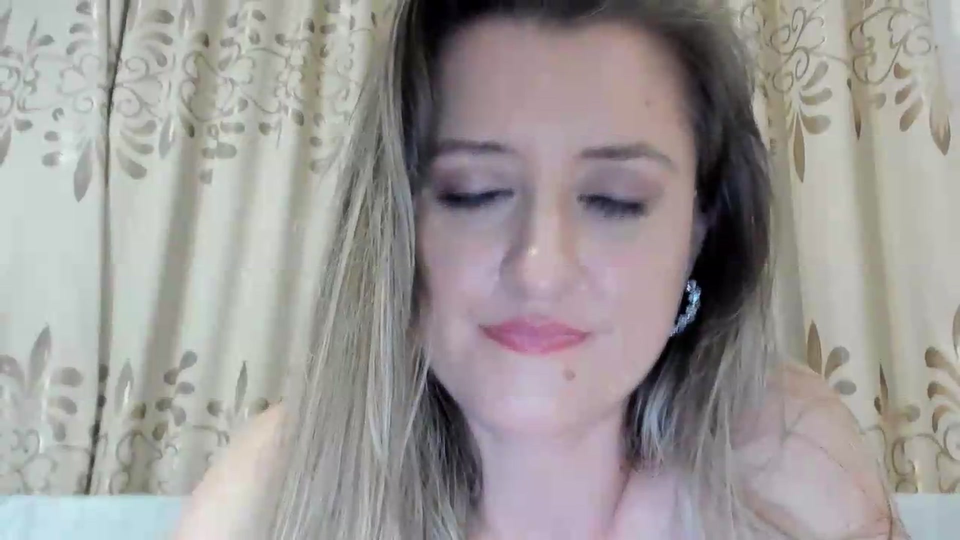 Gallery image thumbnail from BestDream's myfreecams stream on, 07/06/2026, 22:26 image 9 of 20
