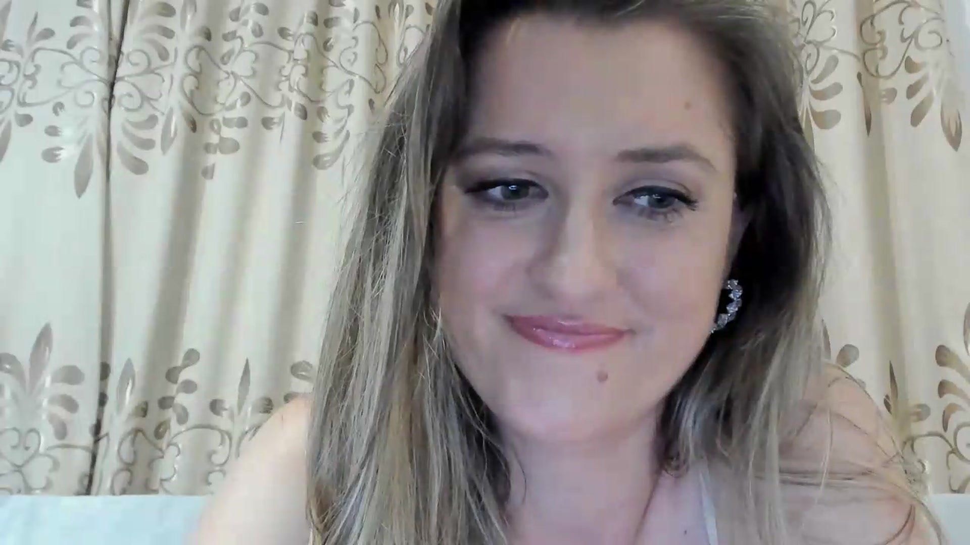 Gallery image thumbnail from BestDream's myfreecams stream on, 07/06/2026, 22:26 image 2 of 20