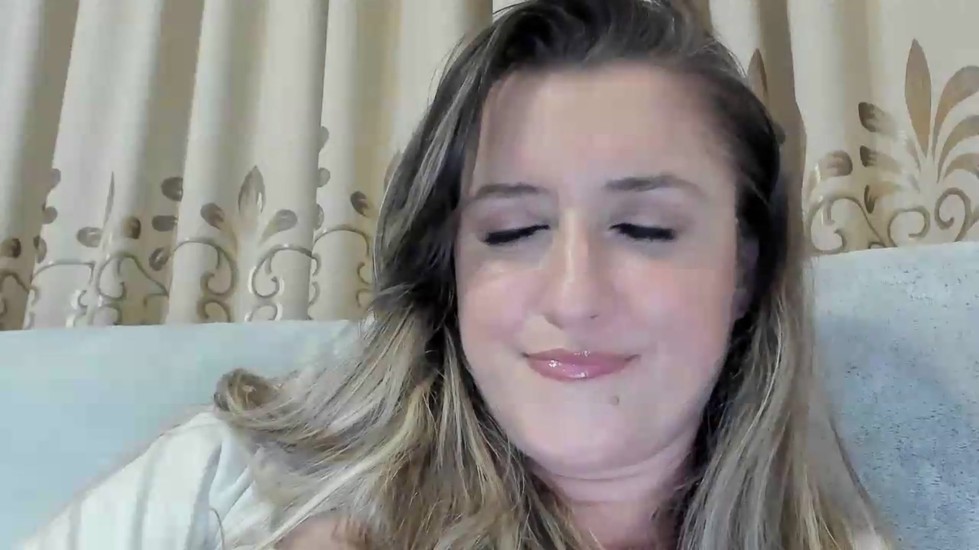 Gallery image thumbnail from BestDream's myfreecams stream on, 07/07/2026, 22:46 image 5 of 20