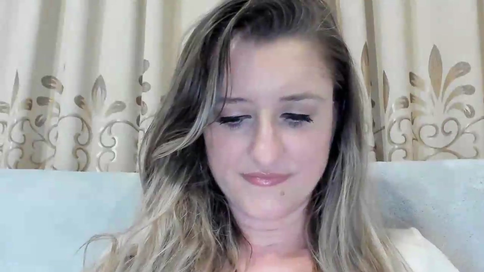 Gallery image thumbnail from BestDream's myfreecams stream on, 07/08/2026, 24:00 image 13 of 20