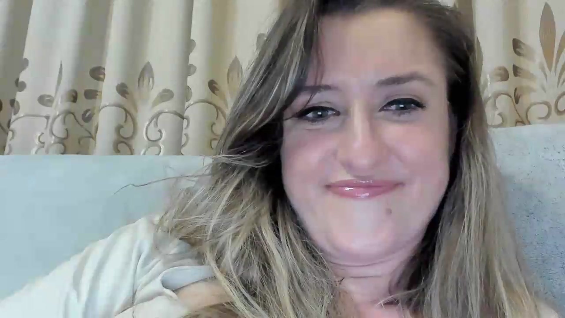 Gallery image thumbnail from BestDream's myfreecams stream on, 07/08/2026, 01:23 image 12 of 20