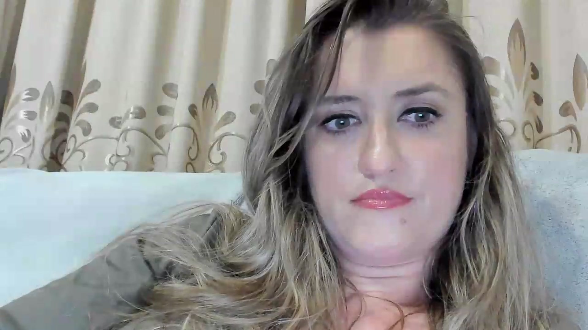 Gallery image thumbnail from BestDream's myfreecams stream on, 07/08/2026, 23:29 image 14 of 20