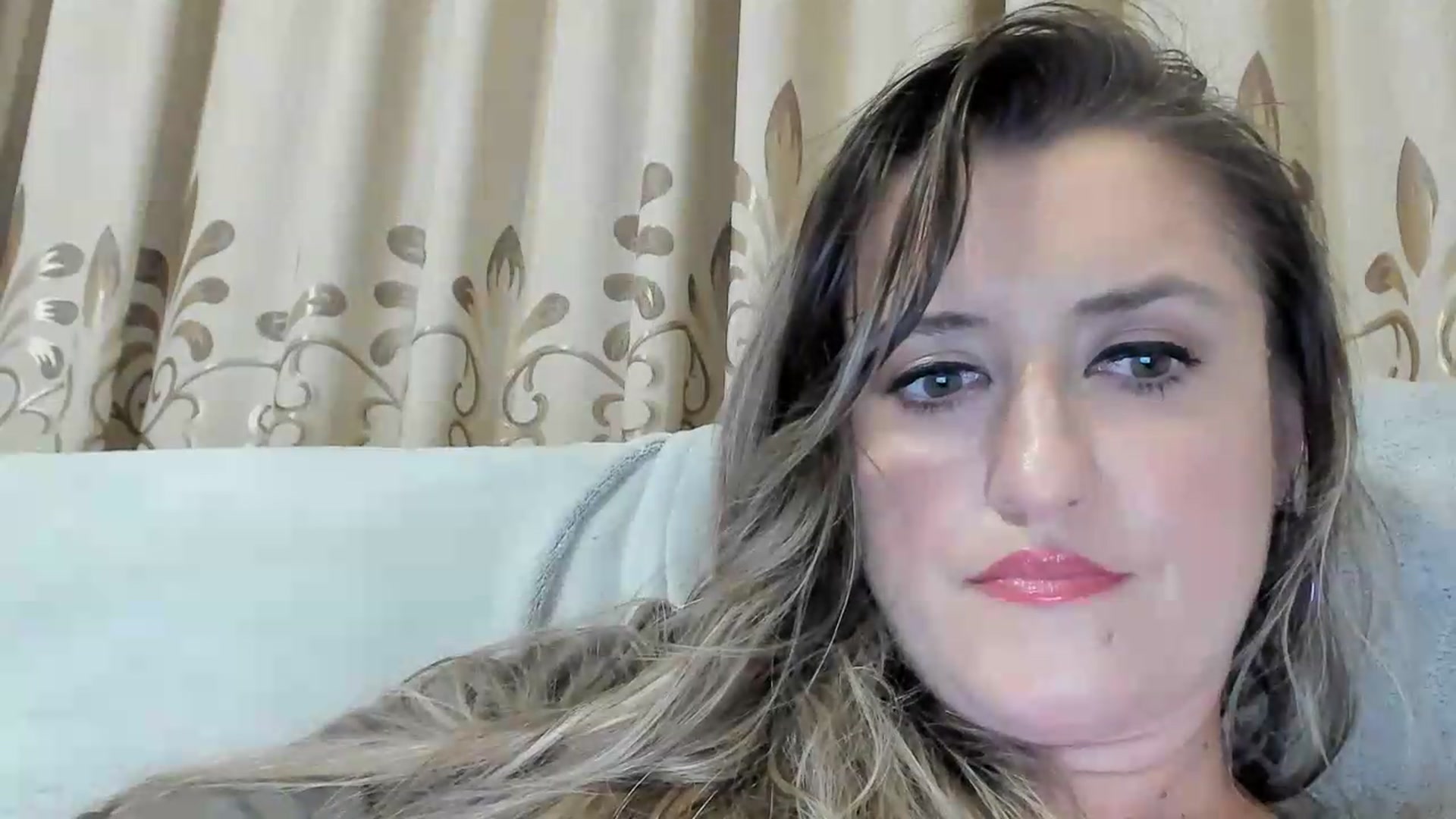 Gallery image thumbnail from BestDream's myfreecams stream on, 07/09/2026, 24:46 image 10 of 20