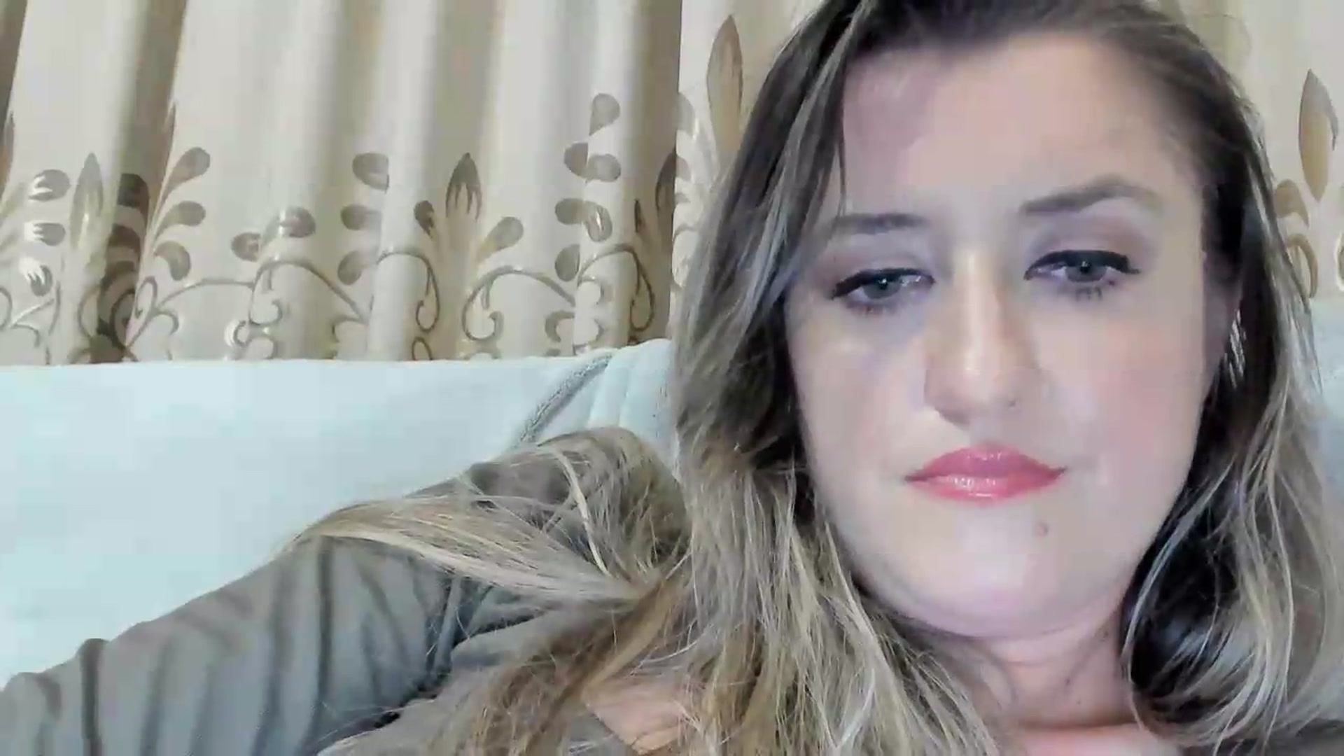 Gallery image thumbnail from BestDream's myfreecams stream on, 07/09/2026, 24:46 image 19 of 20