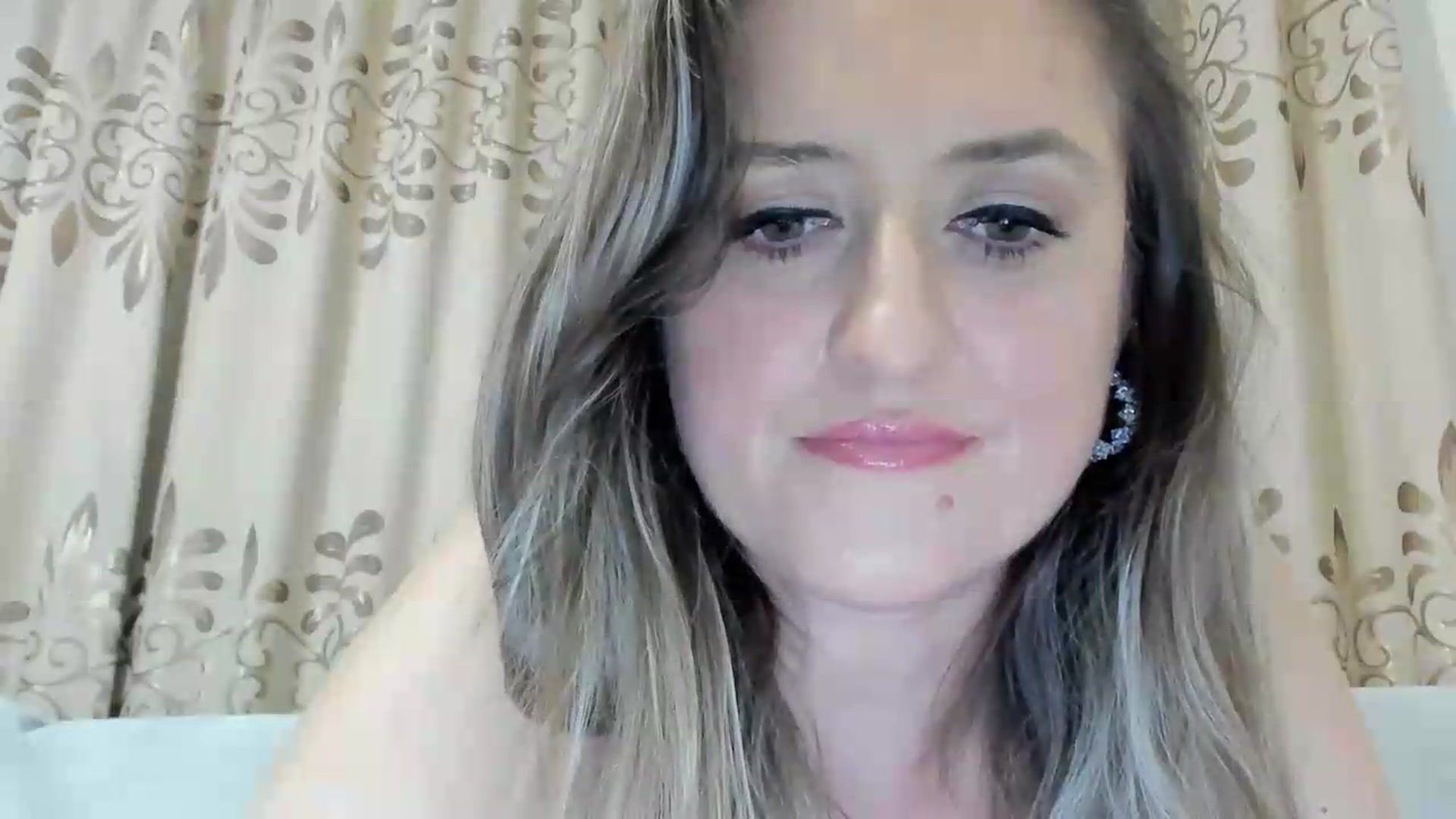 Gallery image thumbnail from BestDream's myfreecams stream on, 07/11/2026, 24:51 image 13 of 20