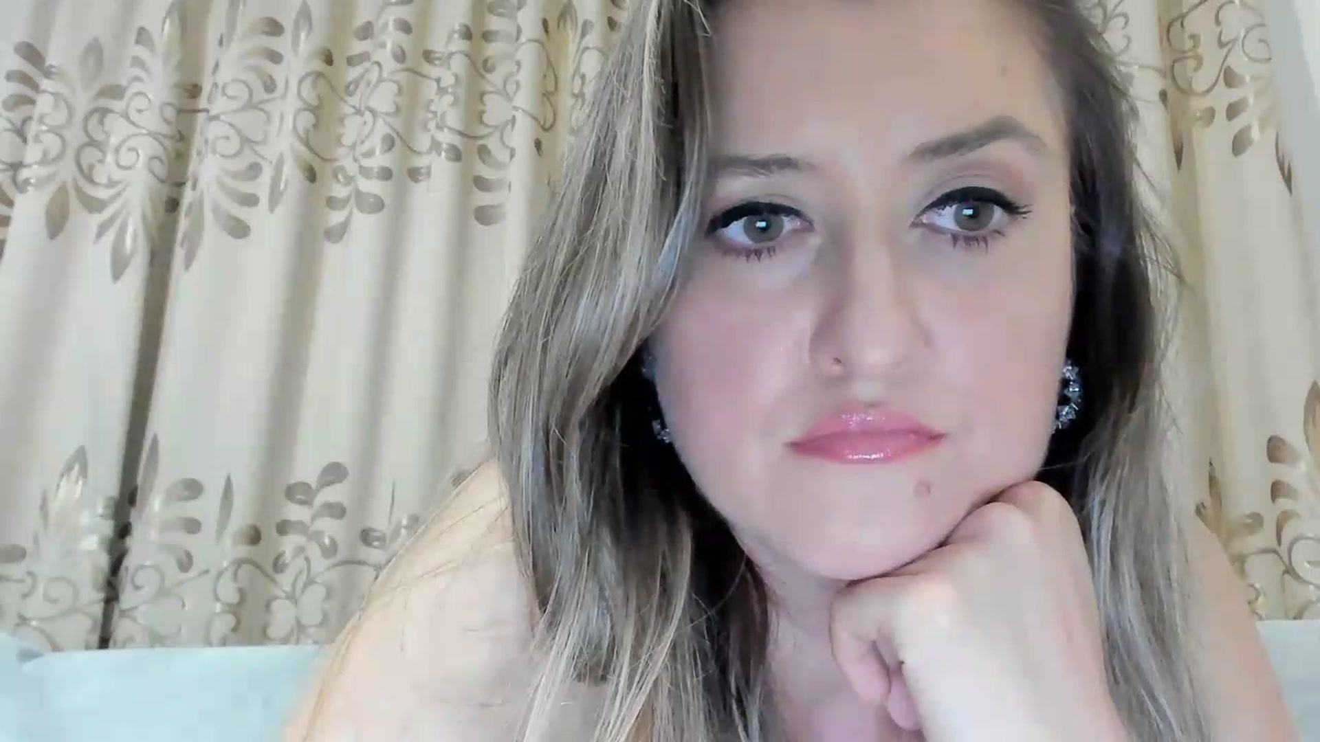Gallery image thumbnail from BestDream's myfreecams stream on, 07/11/2026, 24:51 image 6 of 20