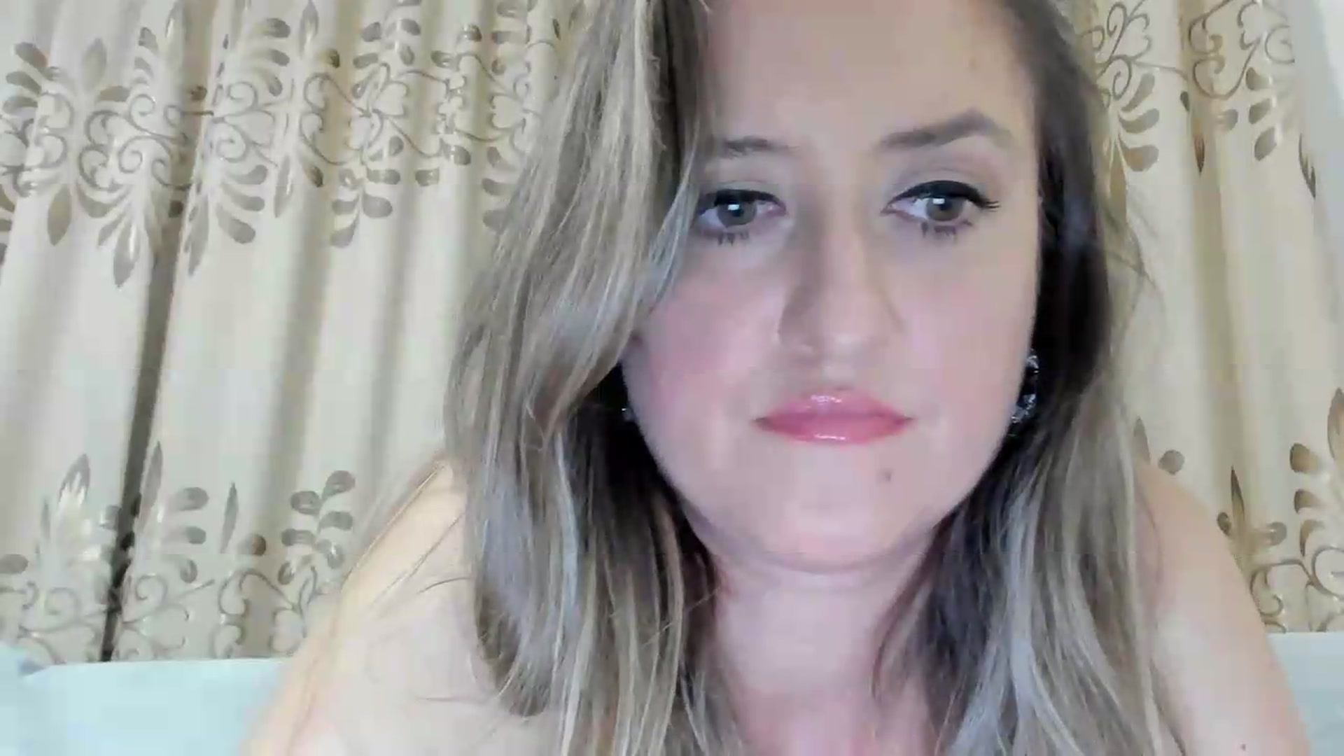 Gallery image thumbnail from BestDream's myfreecams stream on, 07/11/2026, 24:51 image 10 of 20