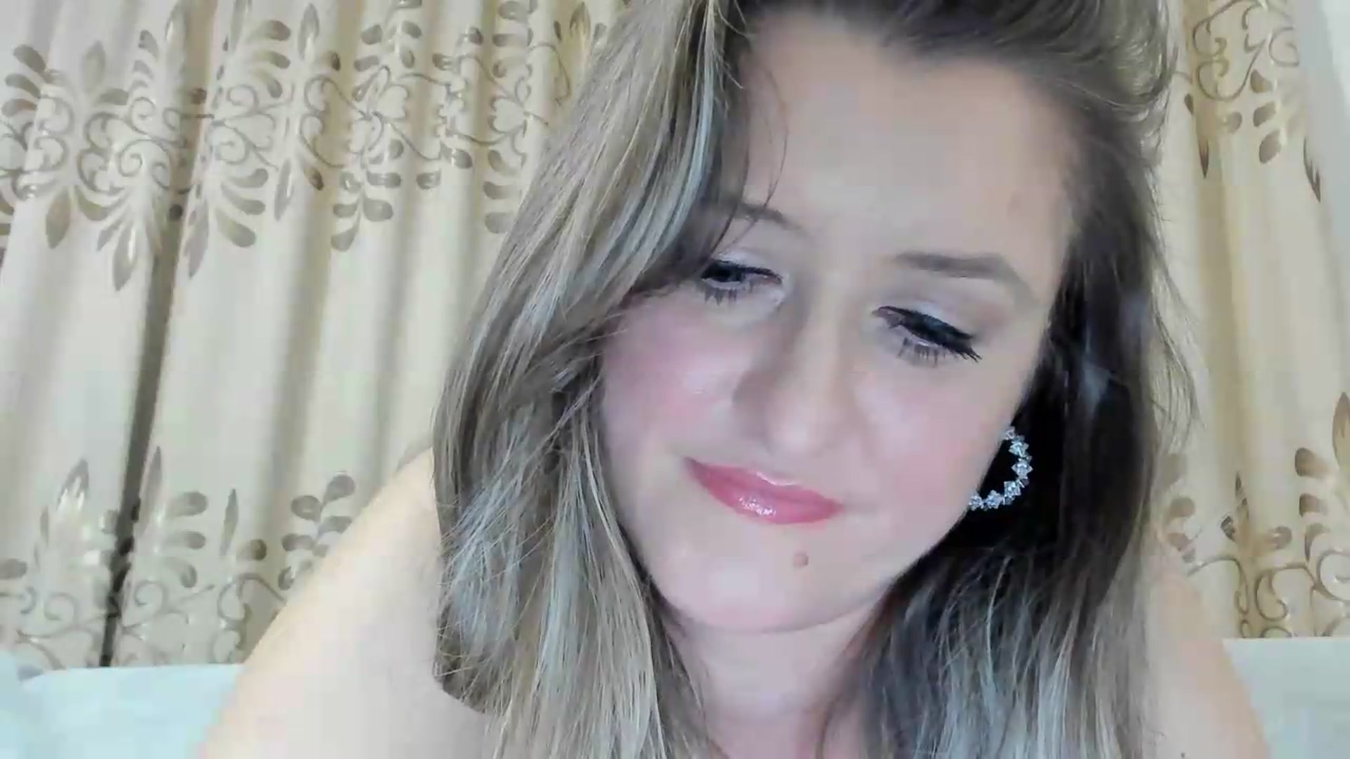 Gallery image thumbnail from BestDream's myfreecams stream on, 07/11/2026, 24:51 image 14 of 20
