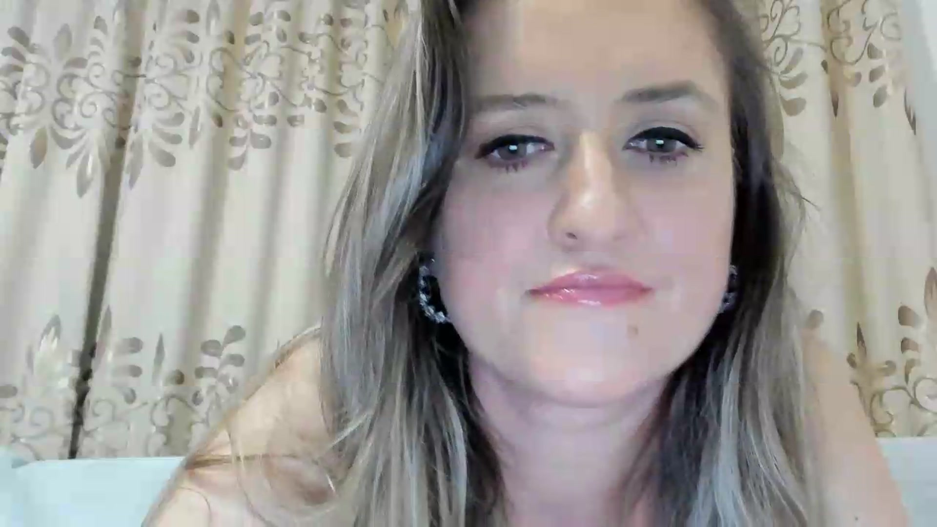 Gallery image thumbnail from BestDream's myfreecams stream on, 07/11/2026, 24:51 image 17 of 20