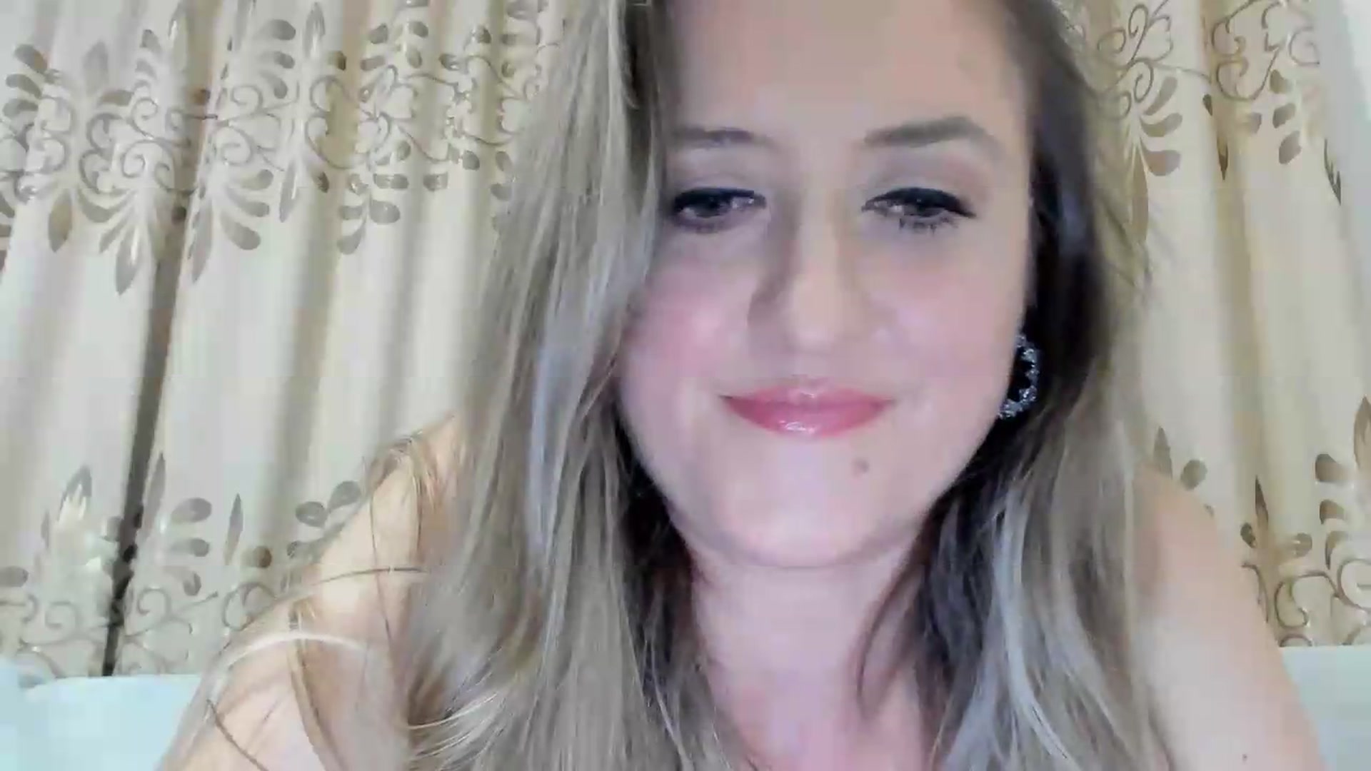 Gallery image thumbnail from BestDream's myfreecams stream on, 07/11/2026, 24:51 image 4 of 20