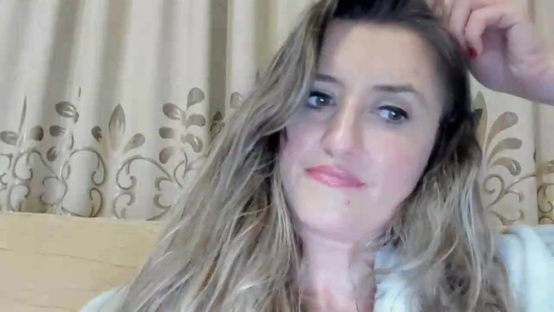 Gallery image thumbnail from BestDream's myfreecams stream on, 07/11/2026, 23:02 image 5 of 20