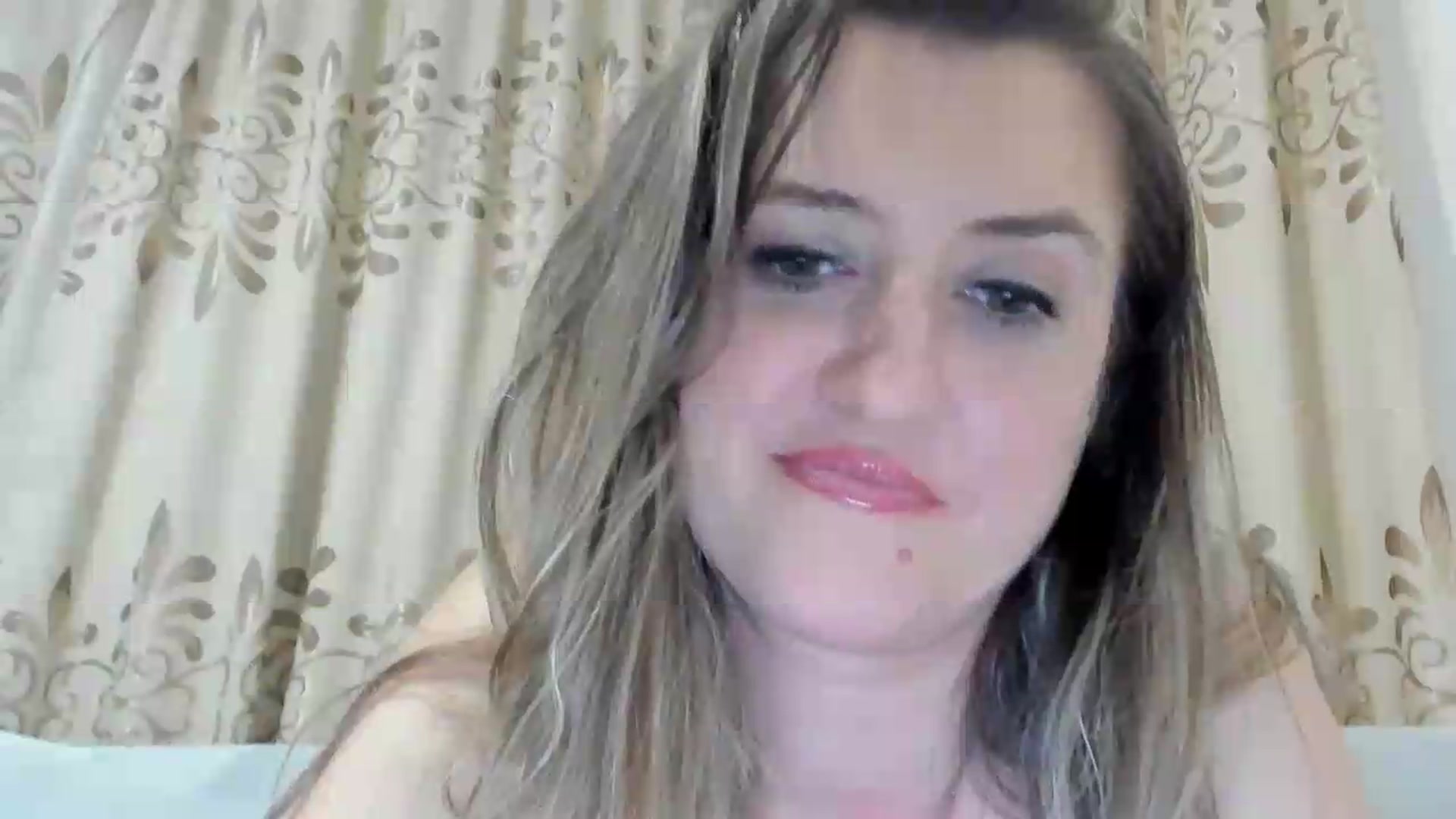 Gallery image thumbnail from BestDream's myfreecams stream on, 07/12/2026, 21:31 image 12 of 20