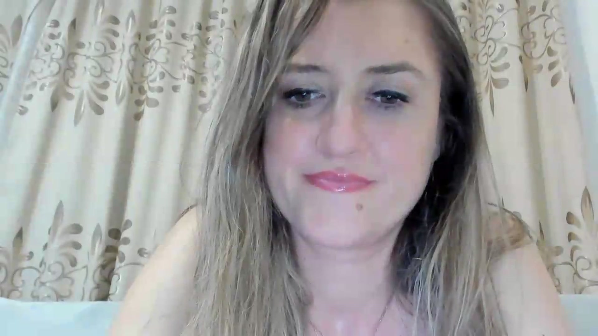 Gallery image thumbnail from BestDream's myfreecams stream on, 07/12/2026, 21:31 image 4 of 20