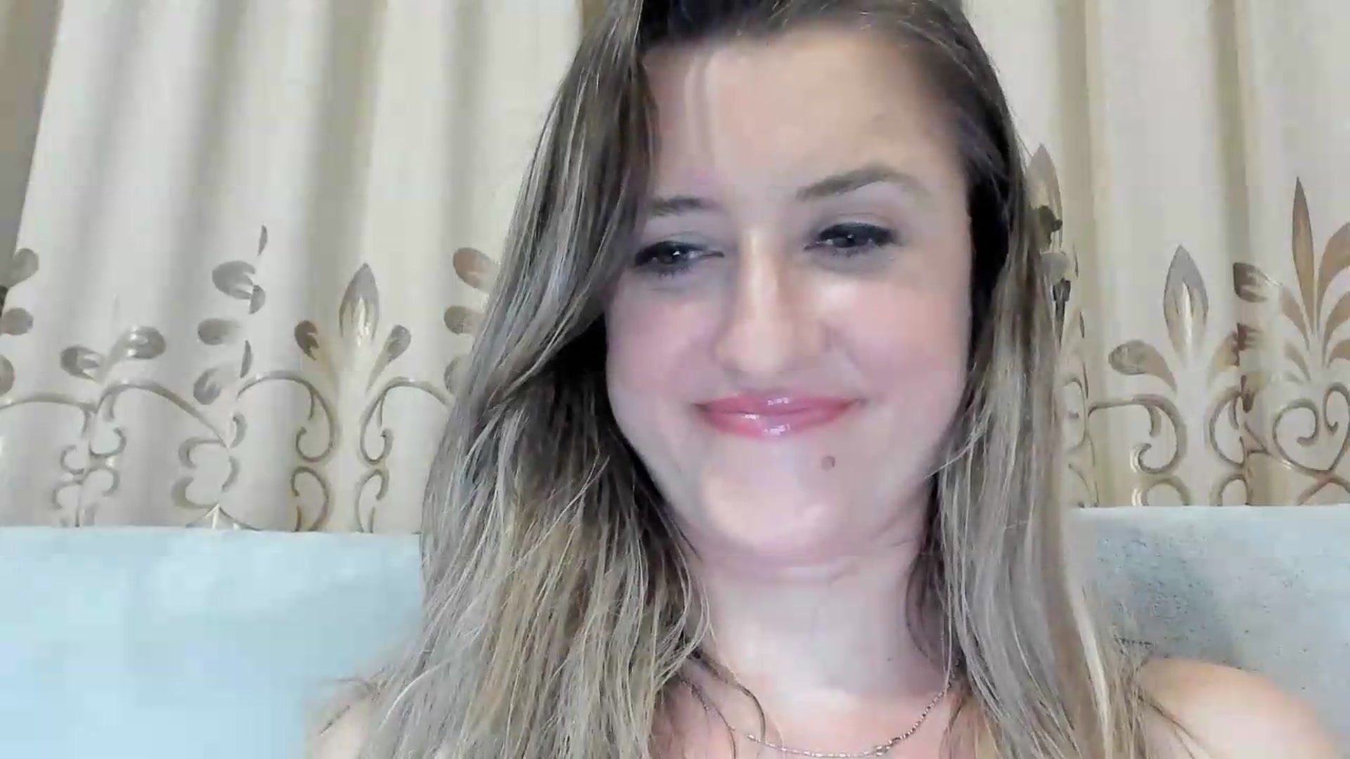 Gallery image thumbnail from BestDream's myfreecams stream on, 07/12/2026, 23:35 image 16 of 20