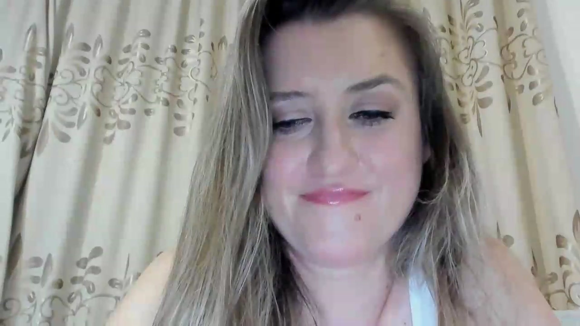 Gallery image thumbnail from BestDream's myfreecams stream on, 07/14/2026, 24:30 image 18 of 20