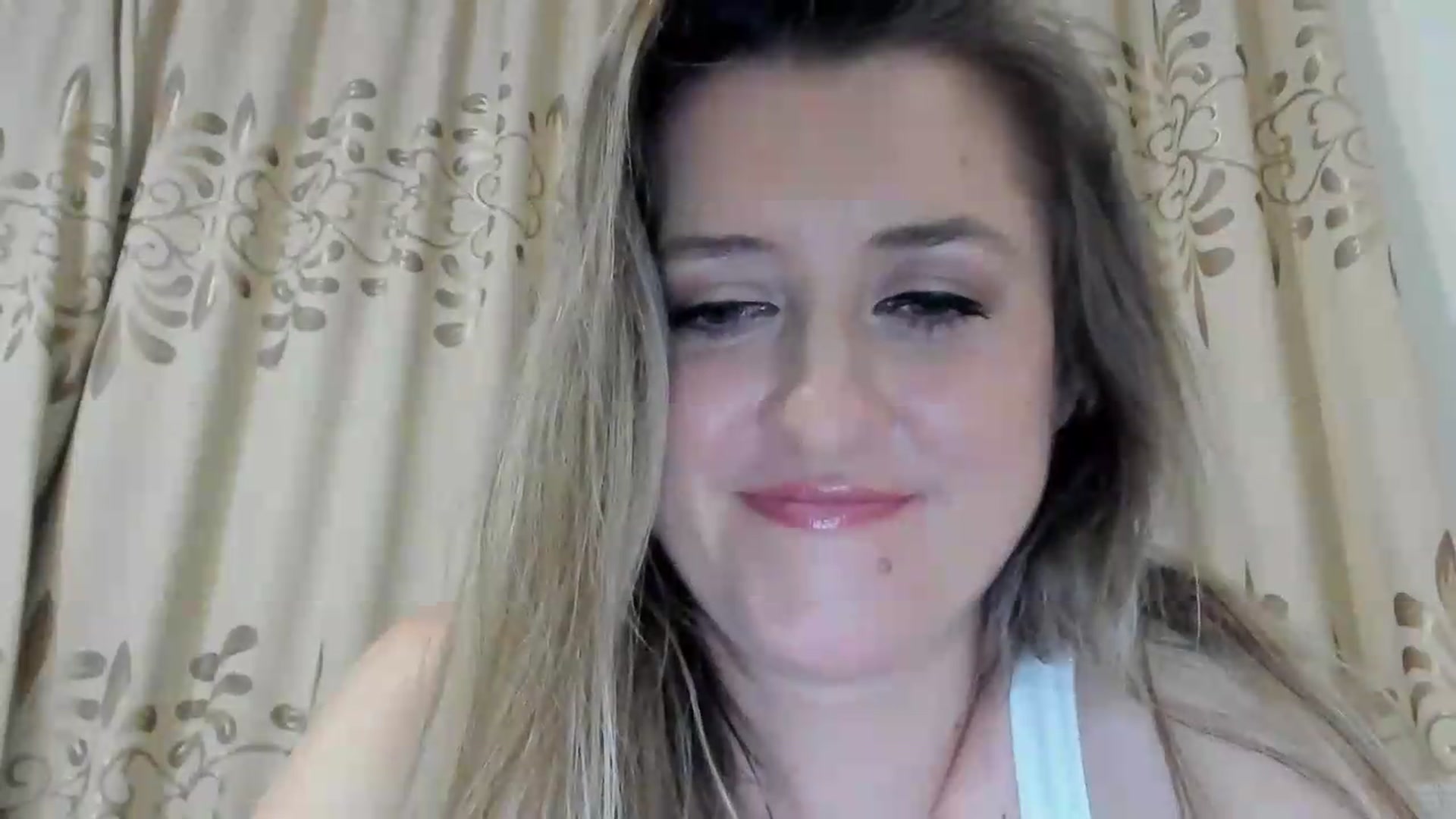 Gallery image thumbnail from BestDream's myfreecams stream on, 07/14/2026, 24:30 image 16 of 20