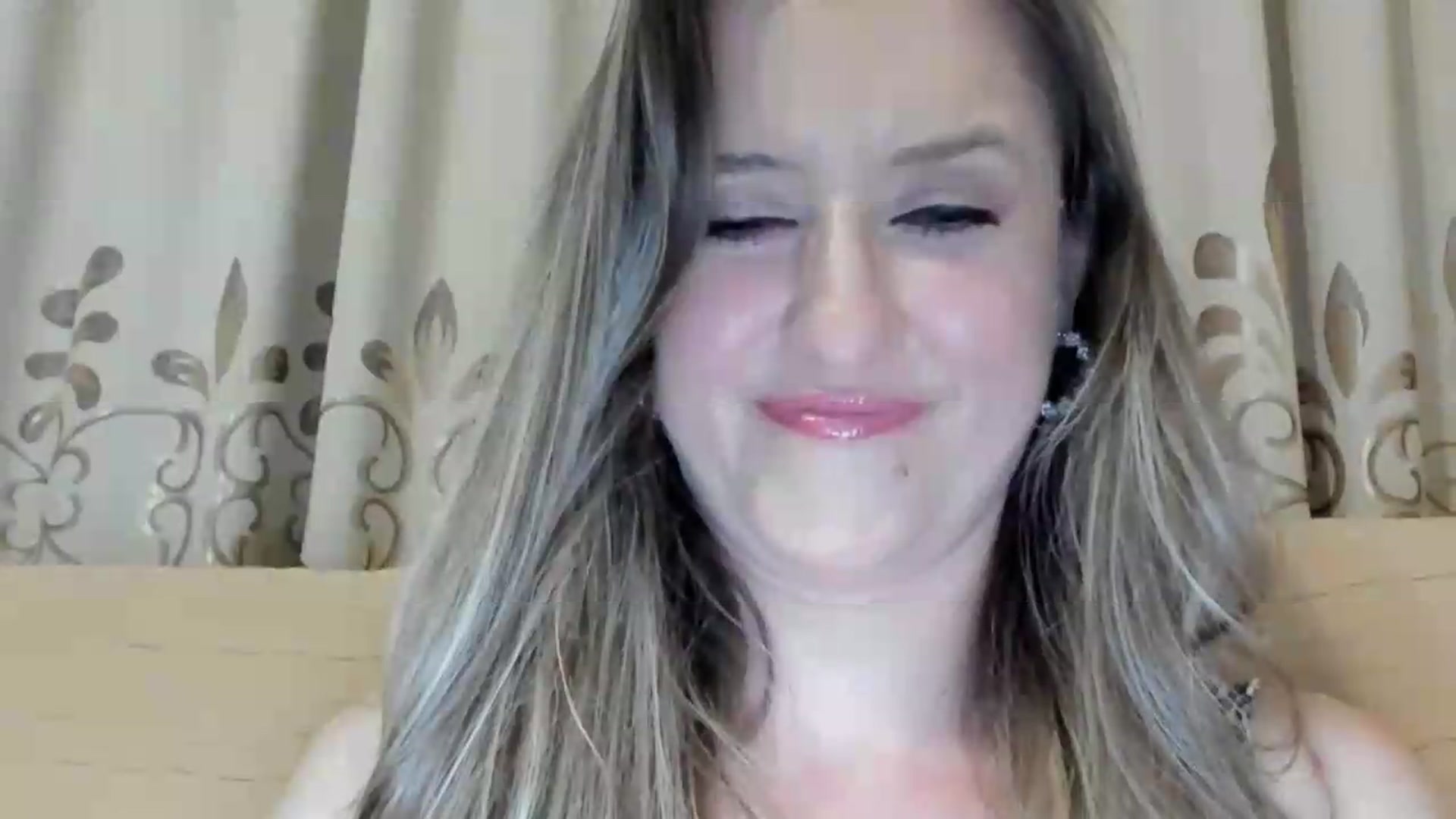 Gallery image thumbnail from BestDream's myfreecams stream on, 07/16/2026, 23:43 image 9 of 20