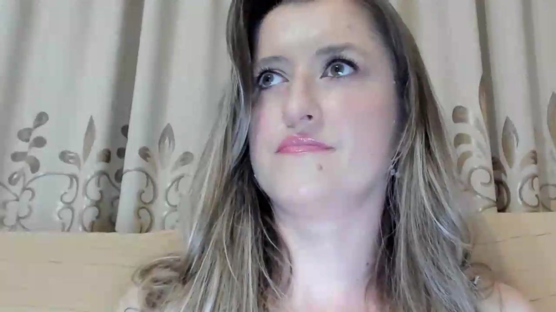 Gallery image thumbnail from BestDream's myfreecams stream on, 07/16/2026, 23:43 image 11 of 20