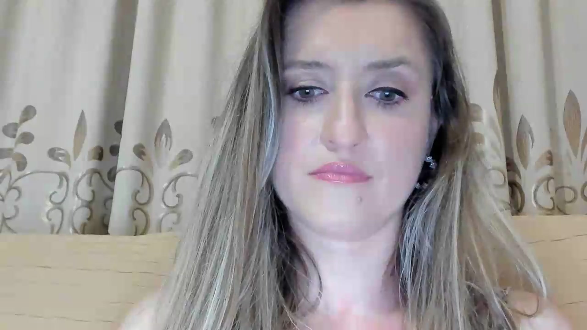 Gallery image thumbnail from BestDream's myfreecams stream on, 07/17/2026, 24:06 image 12 of 20