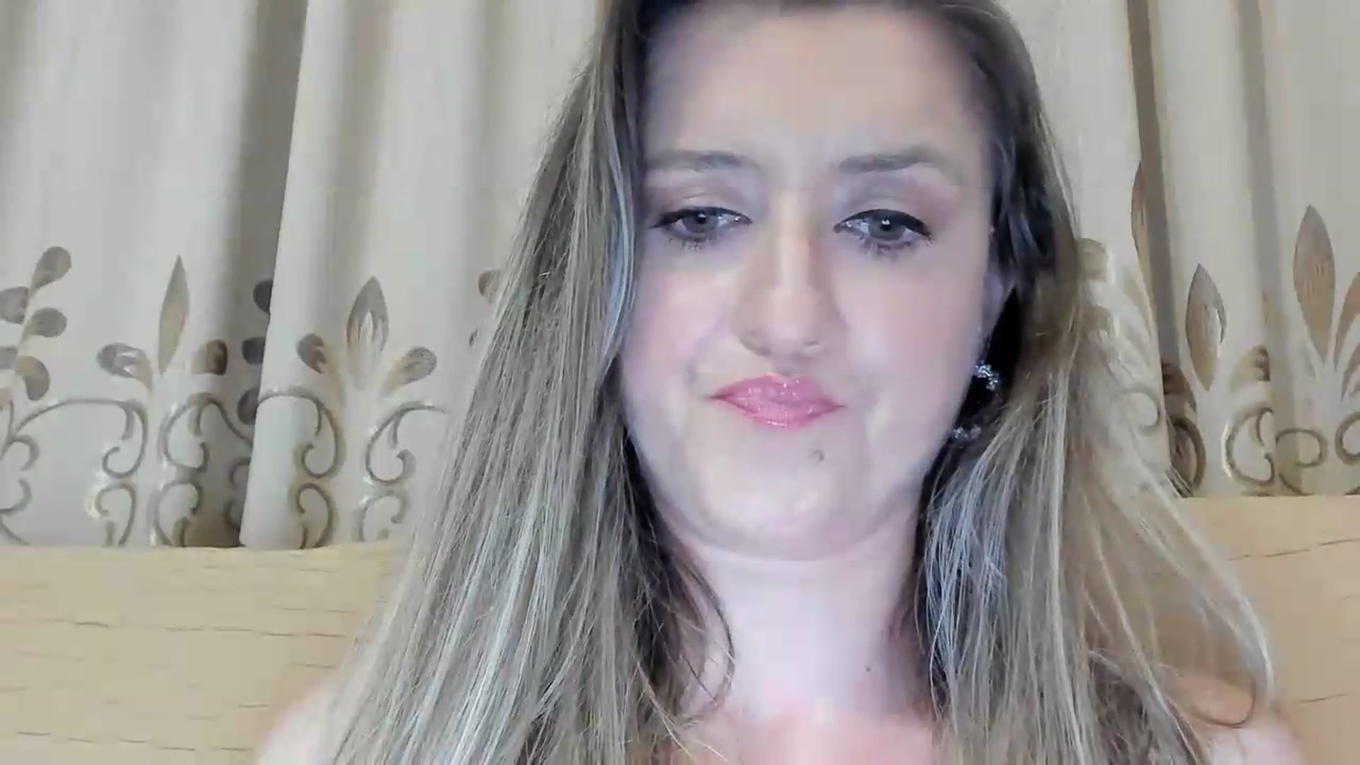 Gallery image thumbnail from BestDream's myfreecams stream on, 07/17/2026, 24:06 image 9 of 20