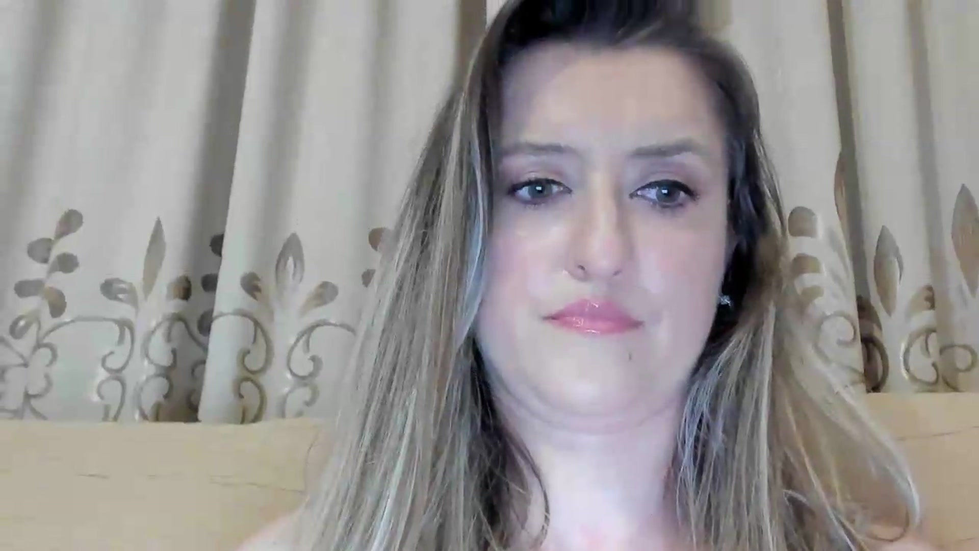 Gallery image thumbnail from BestDream's myfreecams stream on, 07/17/2026, 24:06 image 13 of 20