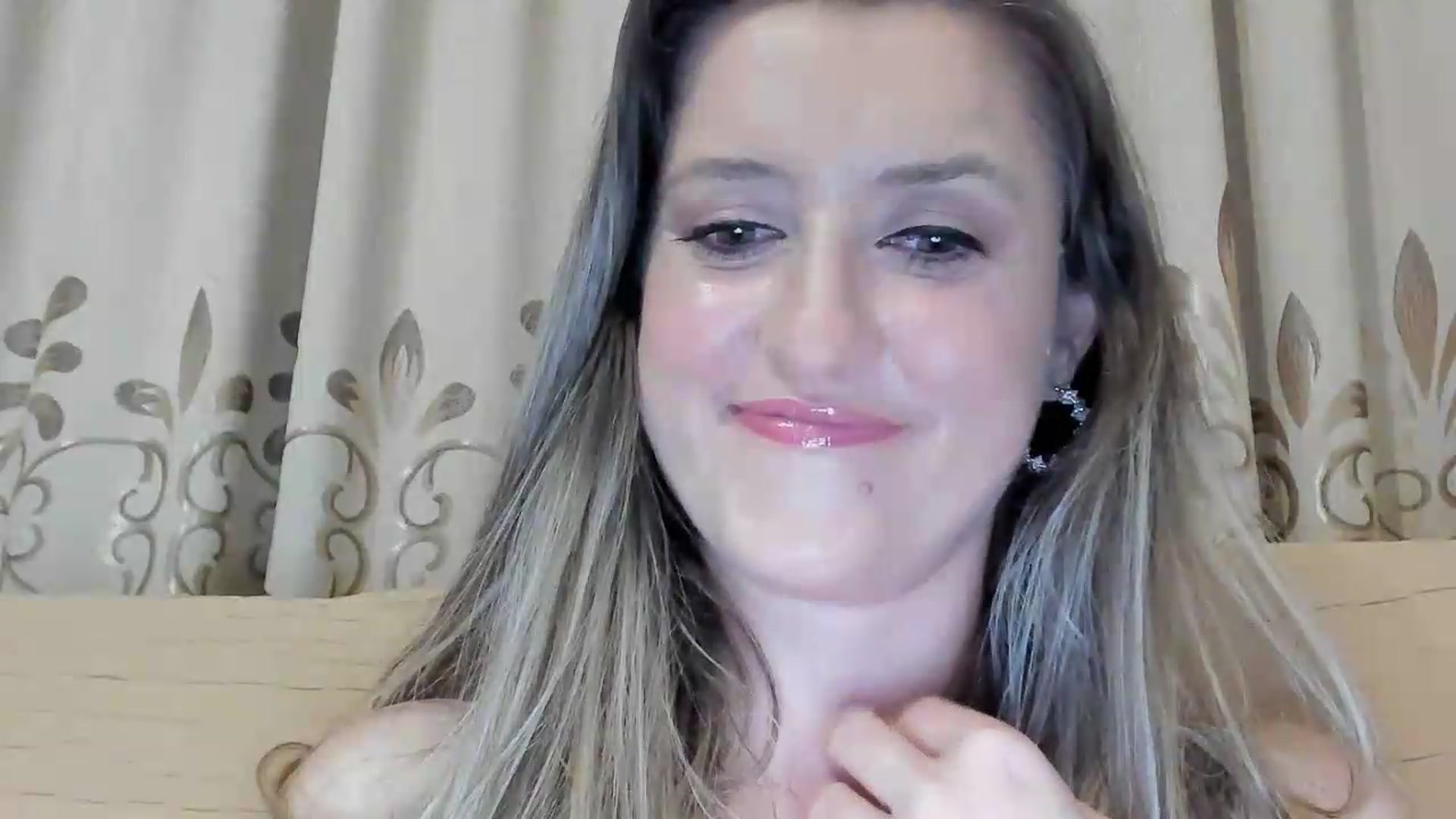 Gallery image thumbnail from BestDream's myfreecams stream on, 07/17/2026, 24:06 image 7 of 20