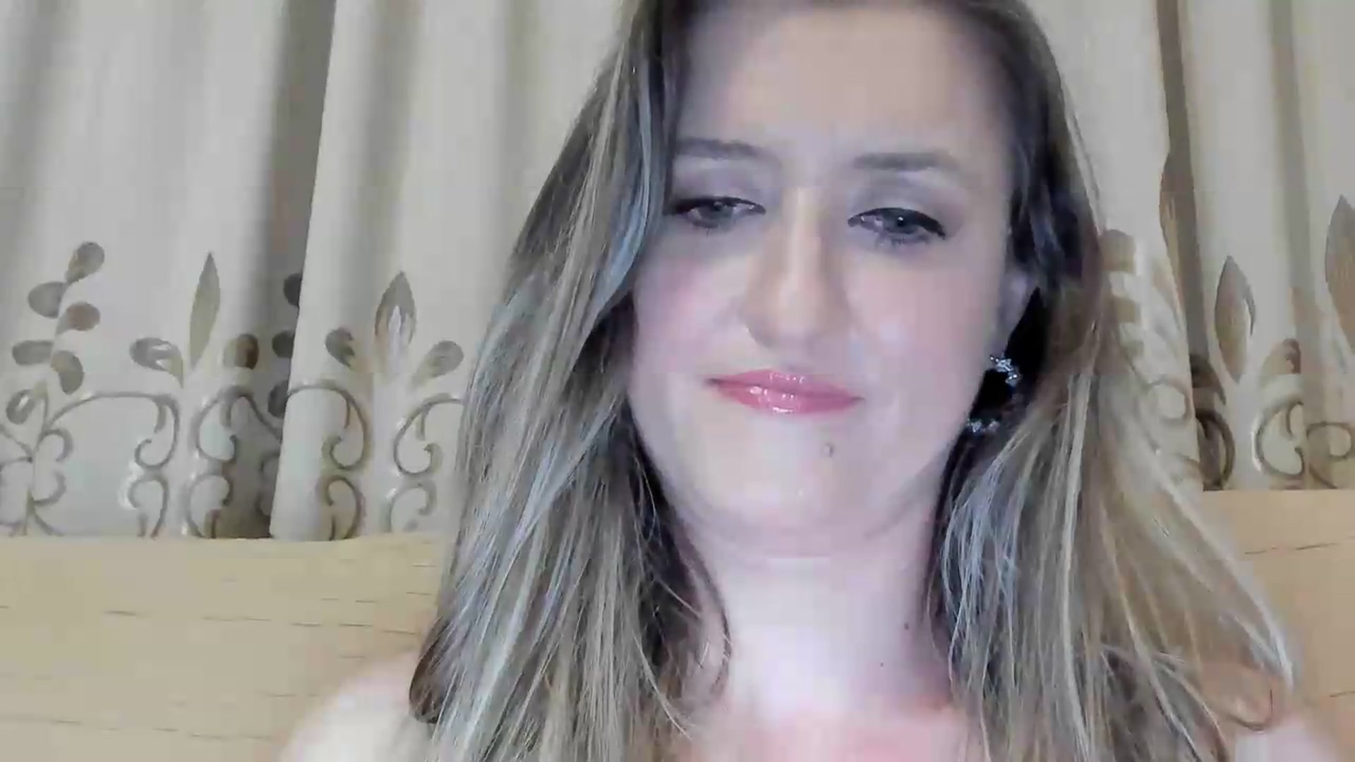 Gallery image thumbnail from BestDream's myfreecams stream on, 07/17/2026, 24:06 image 5 of 20