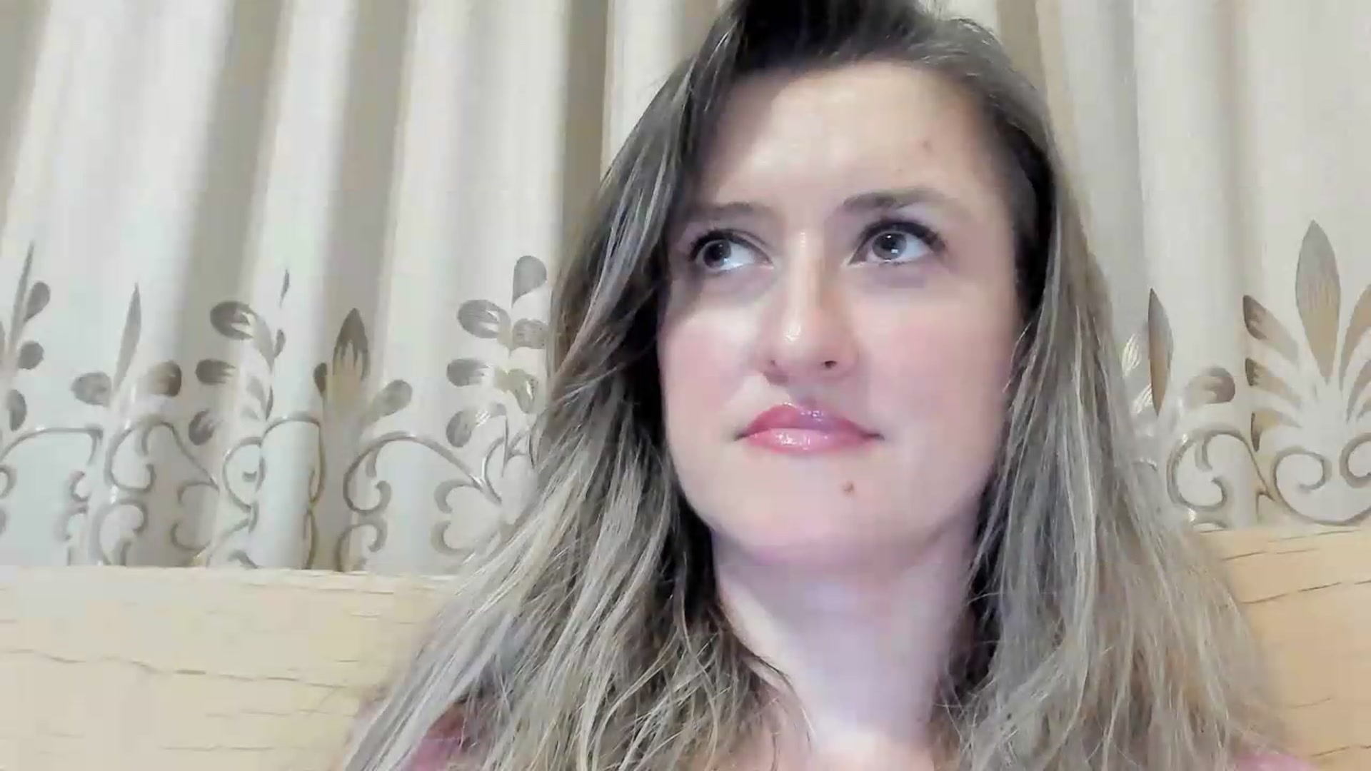 Gallery image thumbnail from BestDream's myfreecams stream on, 07/17/2026, 23:00 image 15 of 20