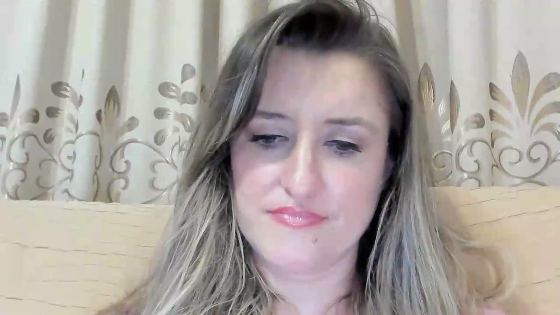 Gallery image thumbnail from BestDream's myfreecams stream on, 07/17/2026, 23:34 image 10 of 20